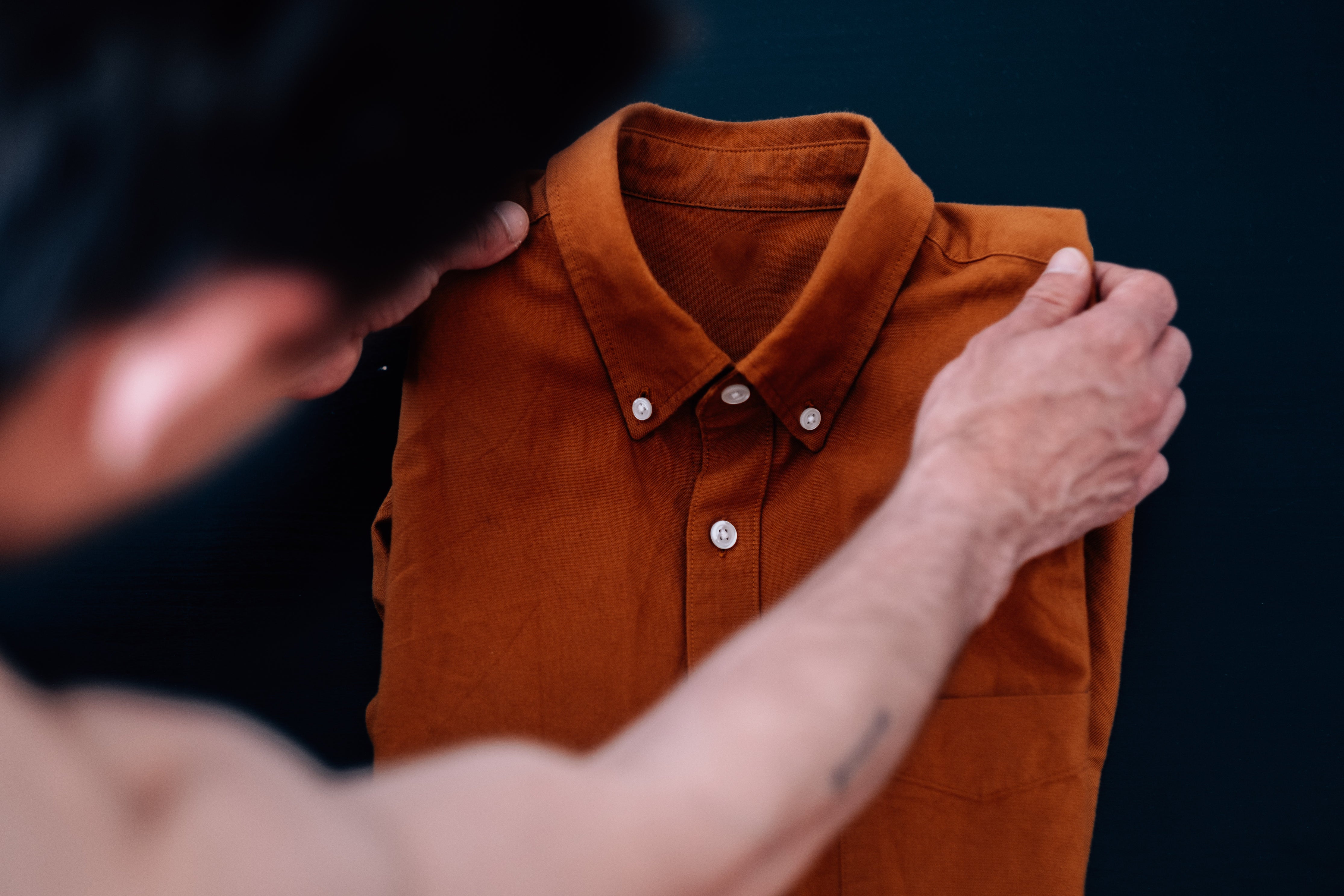 How To Fold A Shirt Neatly, Quick Guide