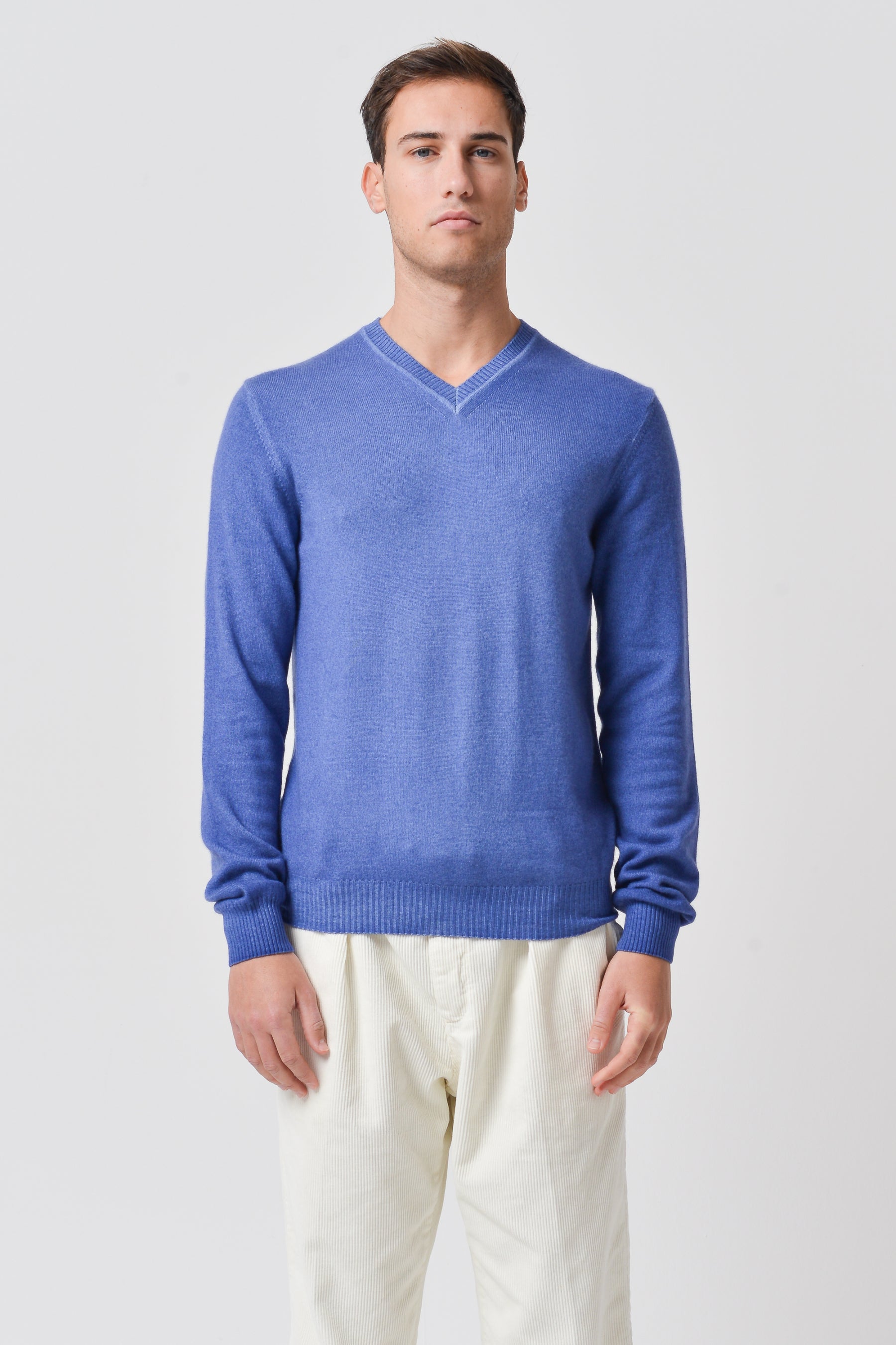 Vick Cashmere V-Neck - Crown