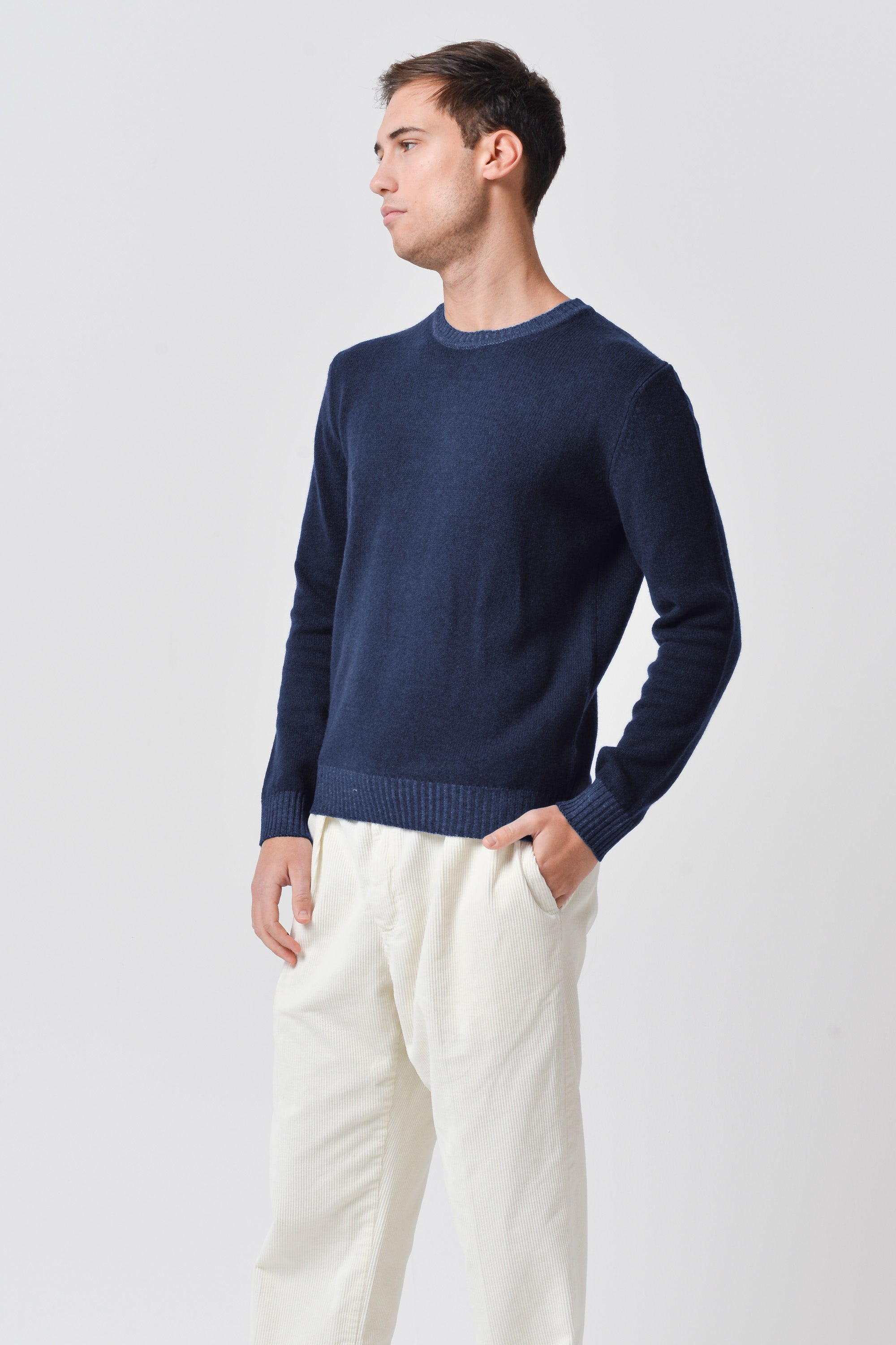 Holden - Navy