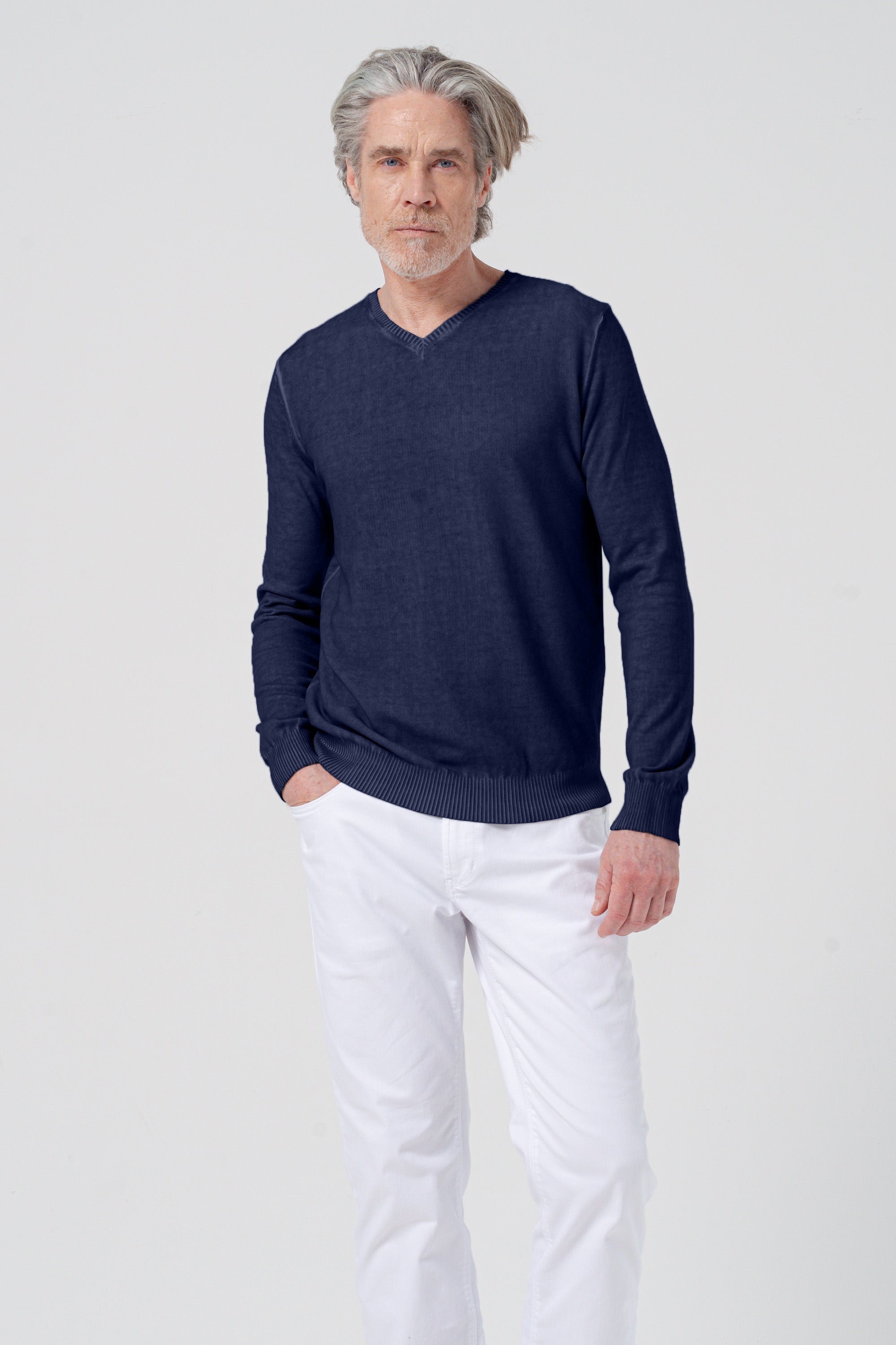 Micro Waffle V-Neck Knit - Navy