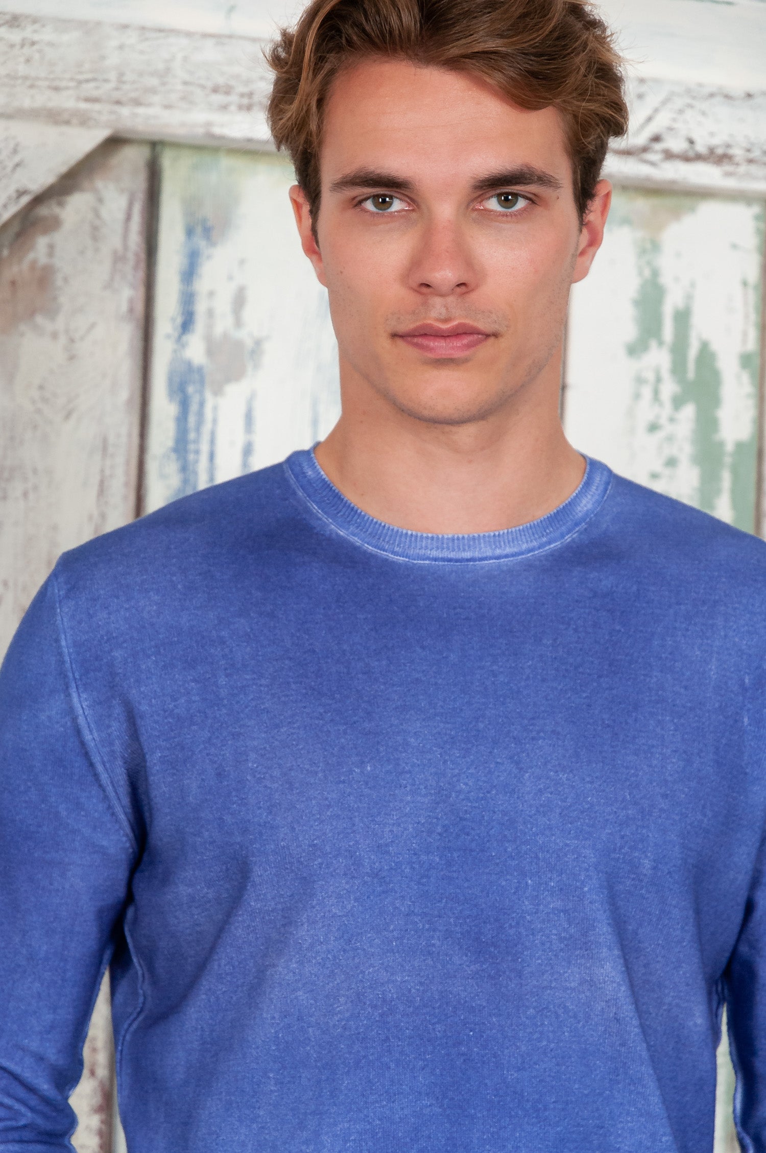 Spray Art Crew Jumper in Pacific