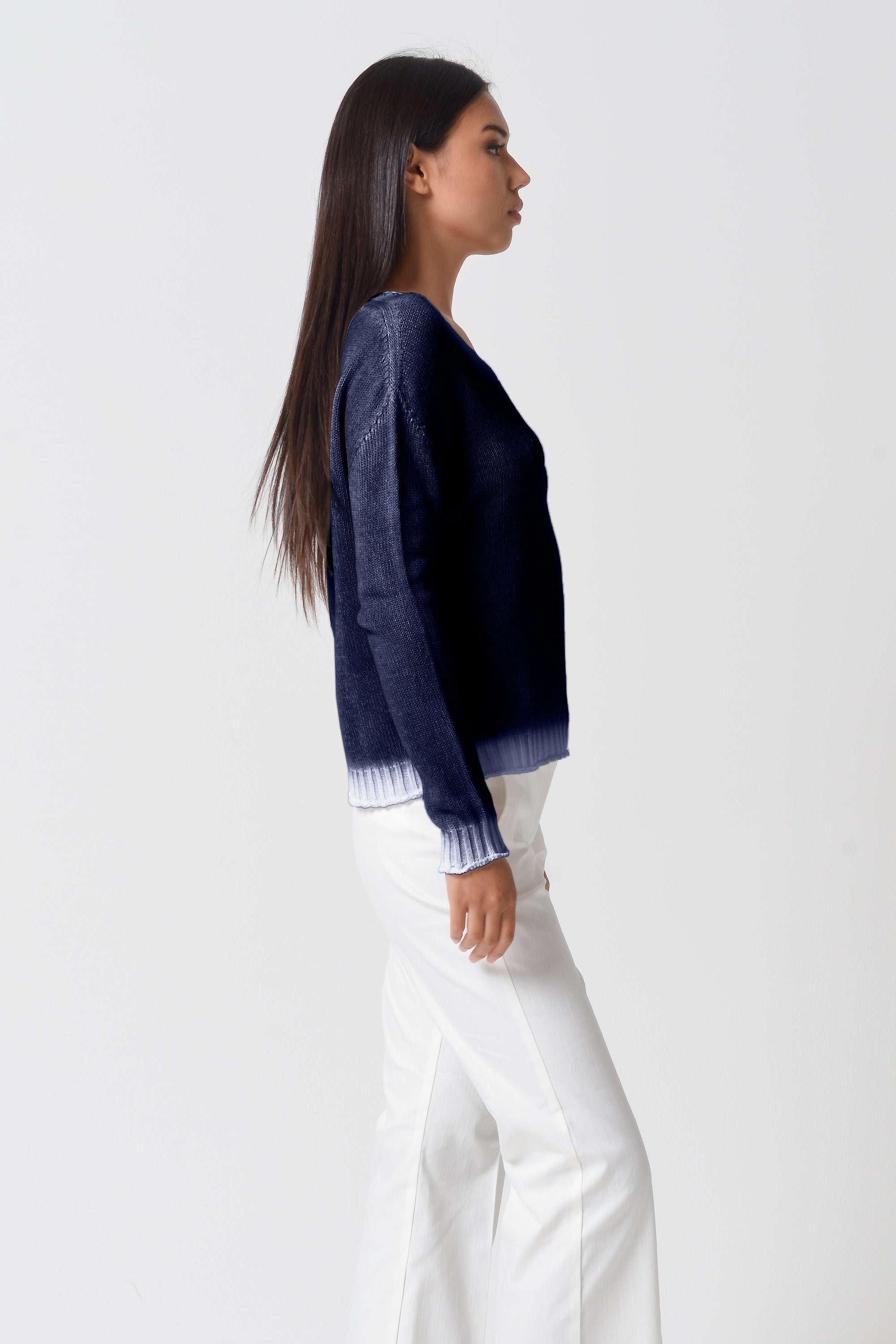 Spray Art Cogo V Knit in Navy