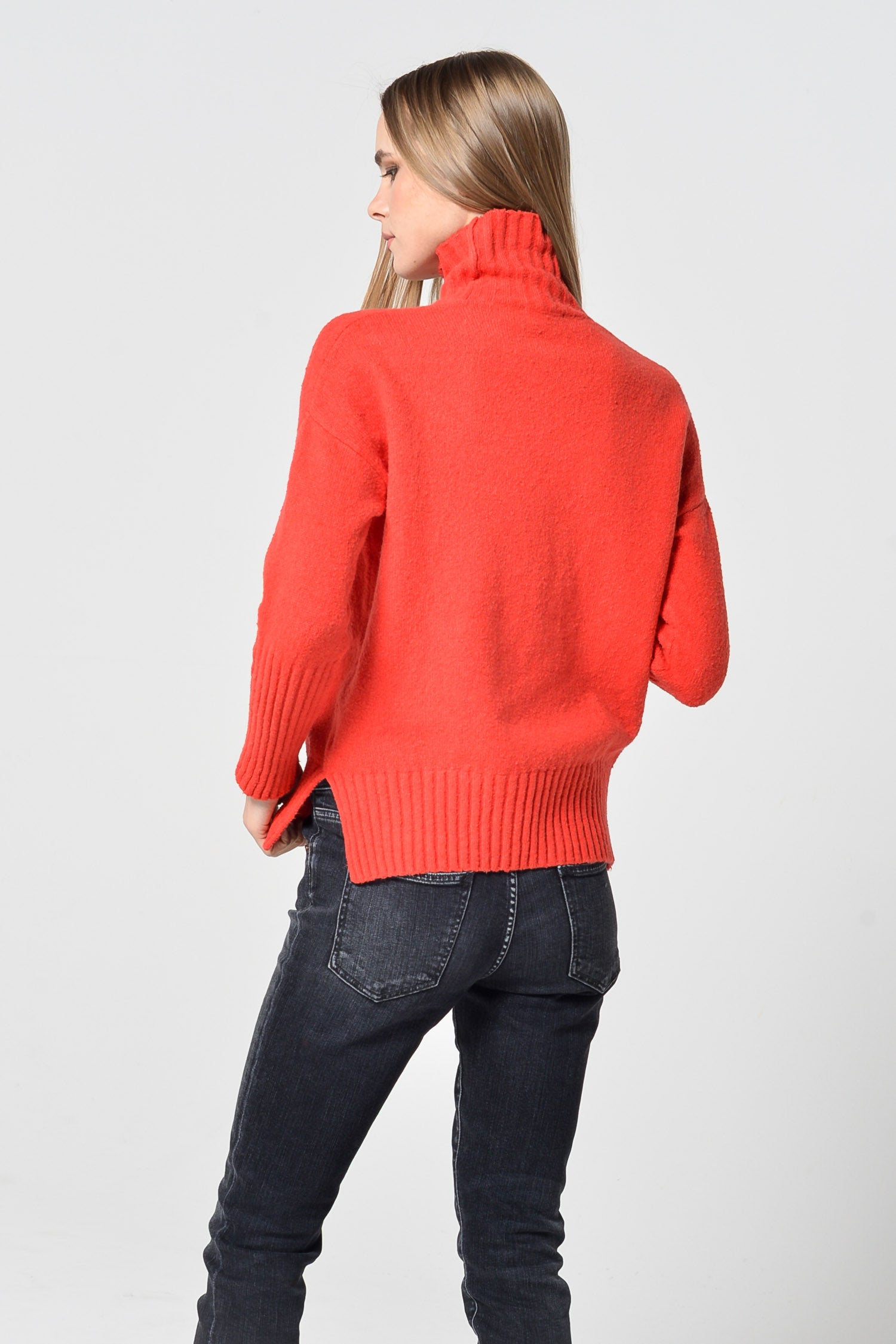 Carse Chunky Turtleneck Sweater - Fire