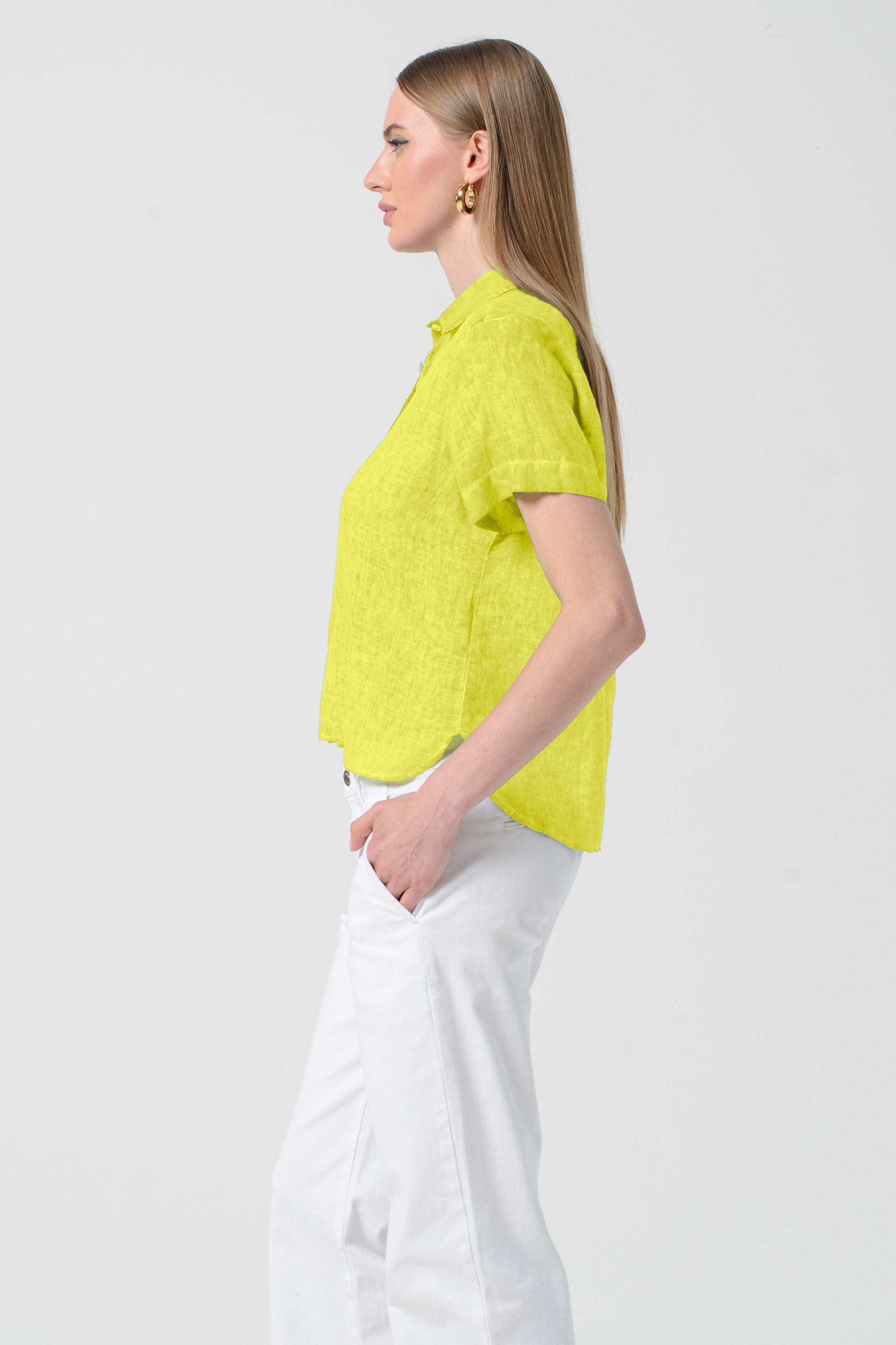 Sunray - Women's Cropped Shirt in Linen - Lime