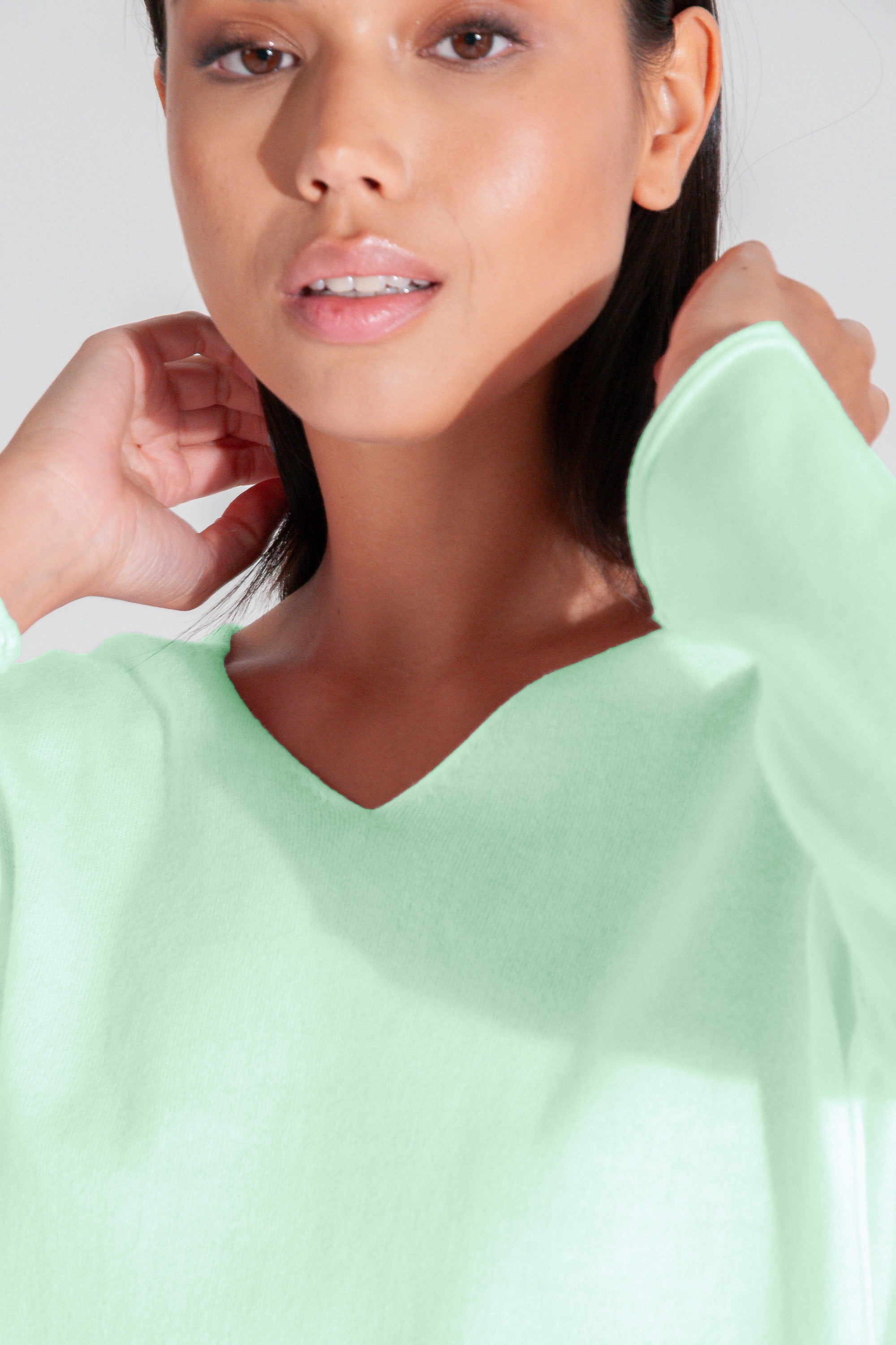 Serena V-Neck Cotton Knit Sweater - Mint