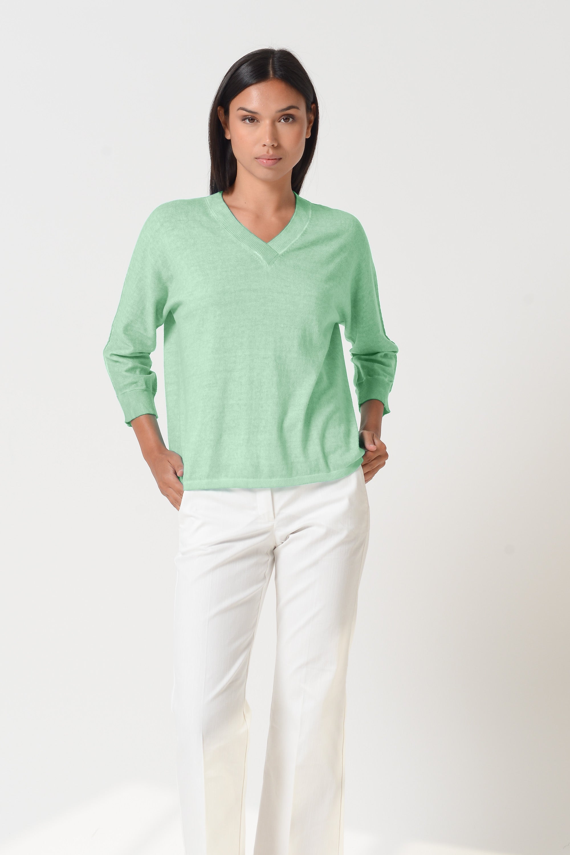 Anna V-Neck - Mint