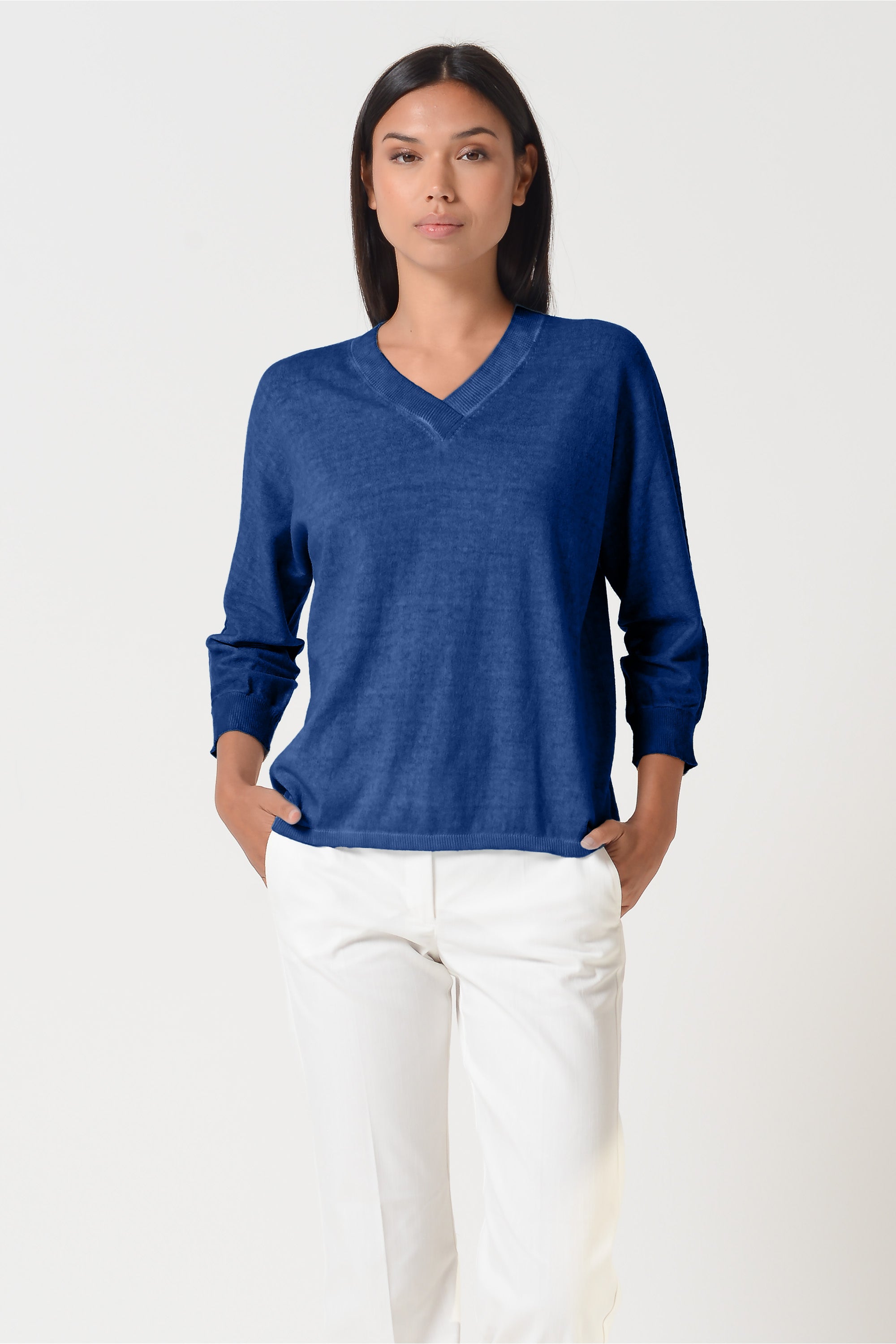 Anna V-Neck - Pacific