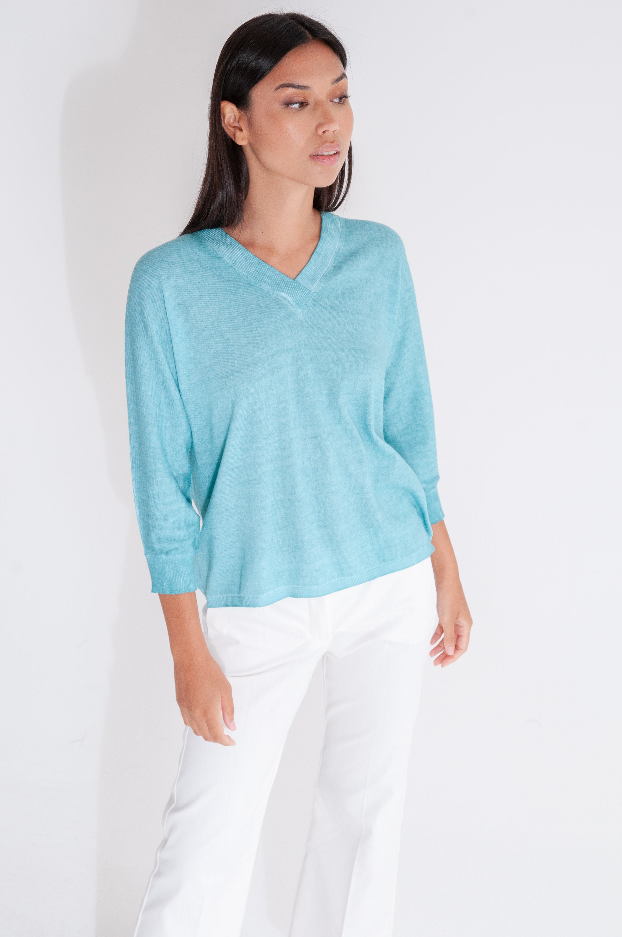 Anna V-Neck - Barbados