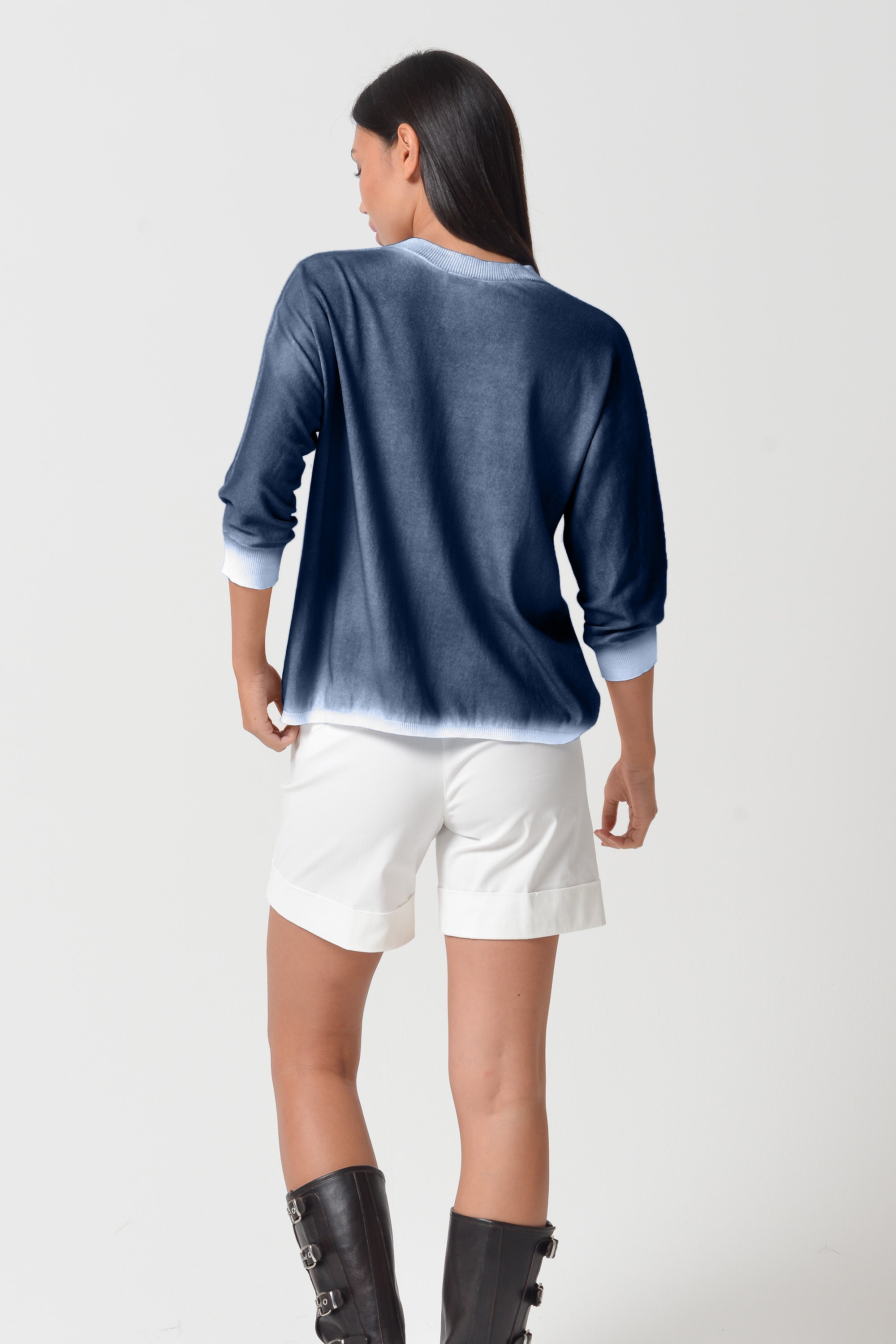 Anna V-Neck Spray Art - Whale