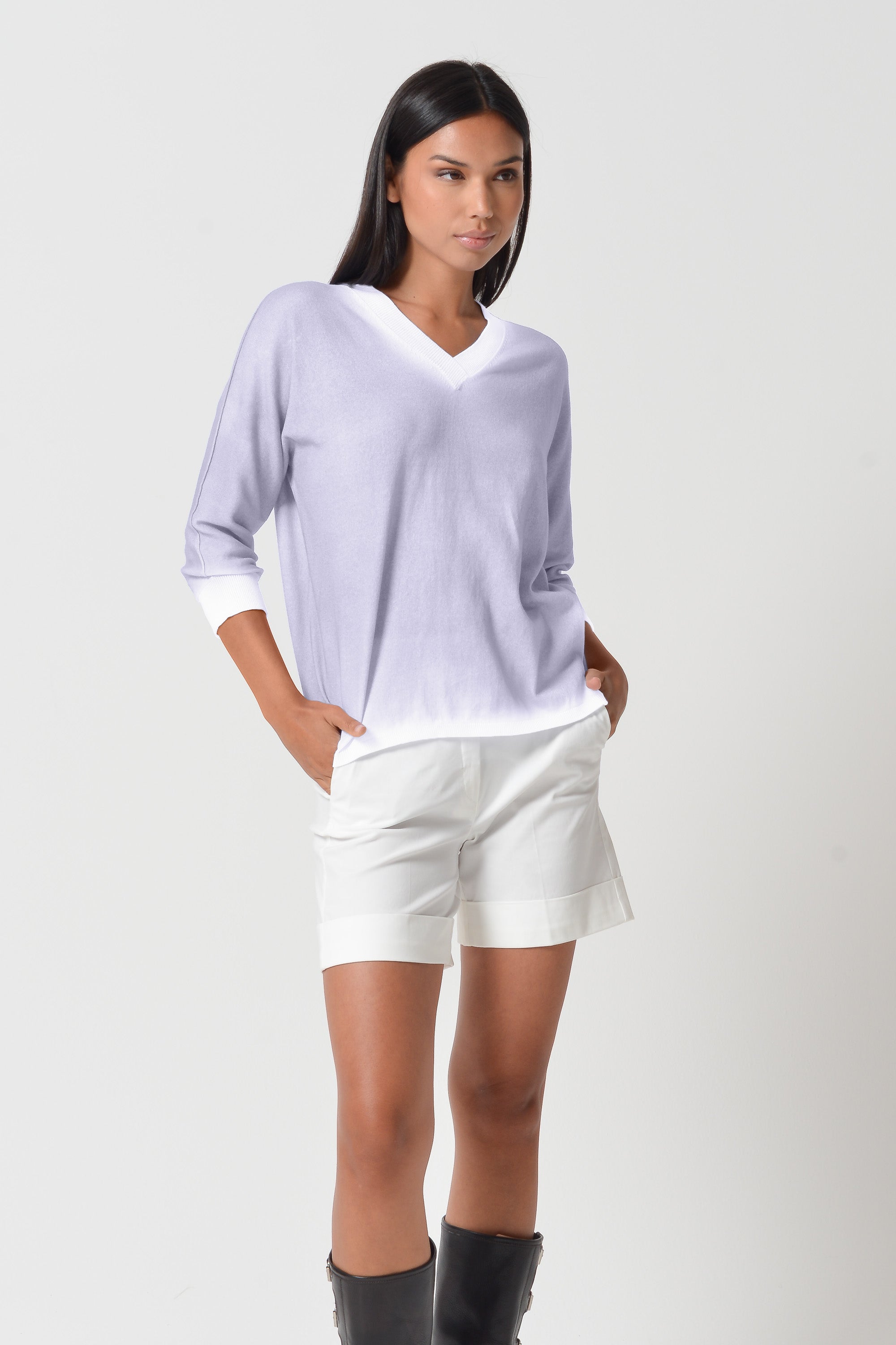 Anna V-Neck Spray Art - Lilac