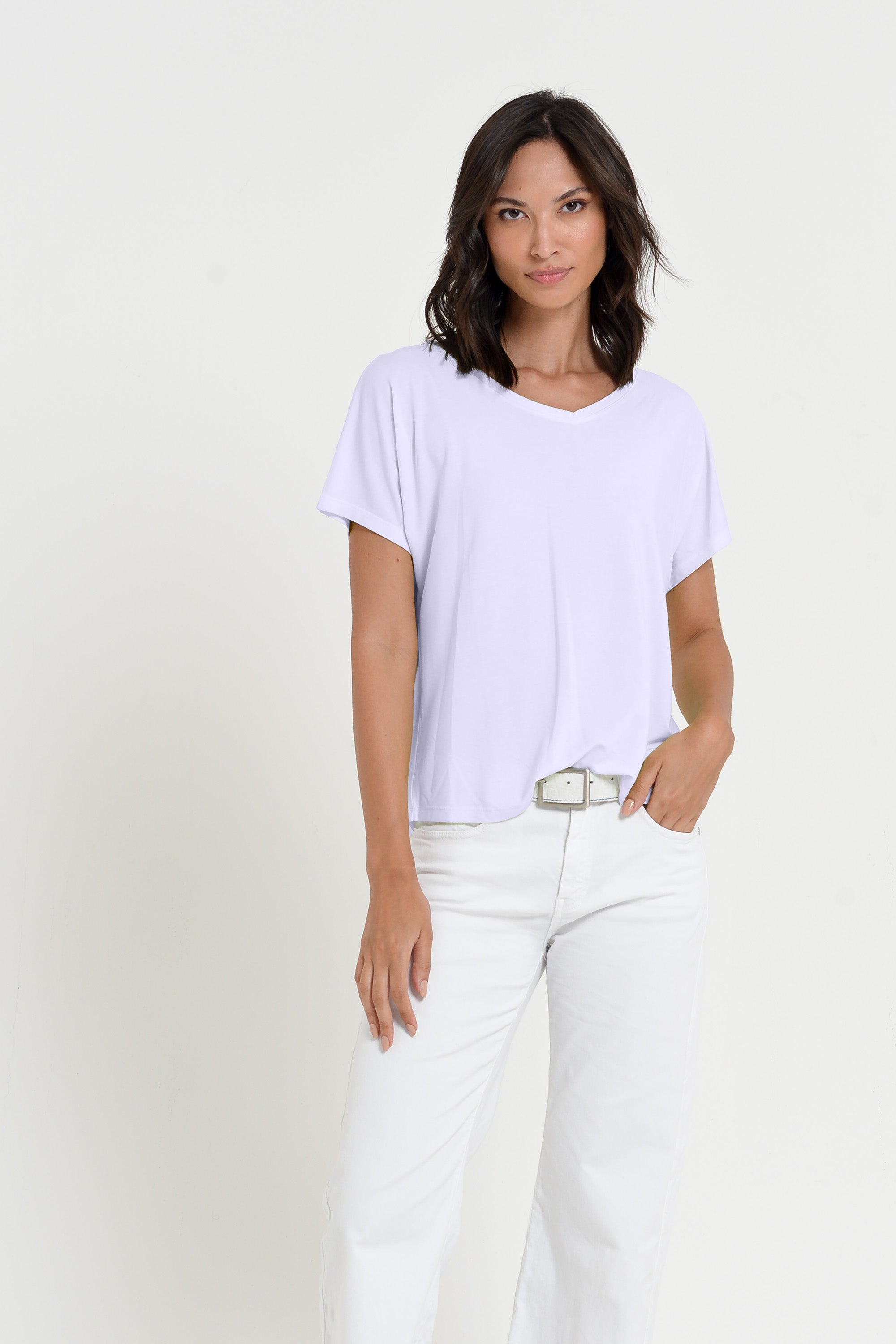 Noli T-Shirt - Women's Wide V-Neck T-Shirt - Lilac