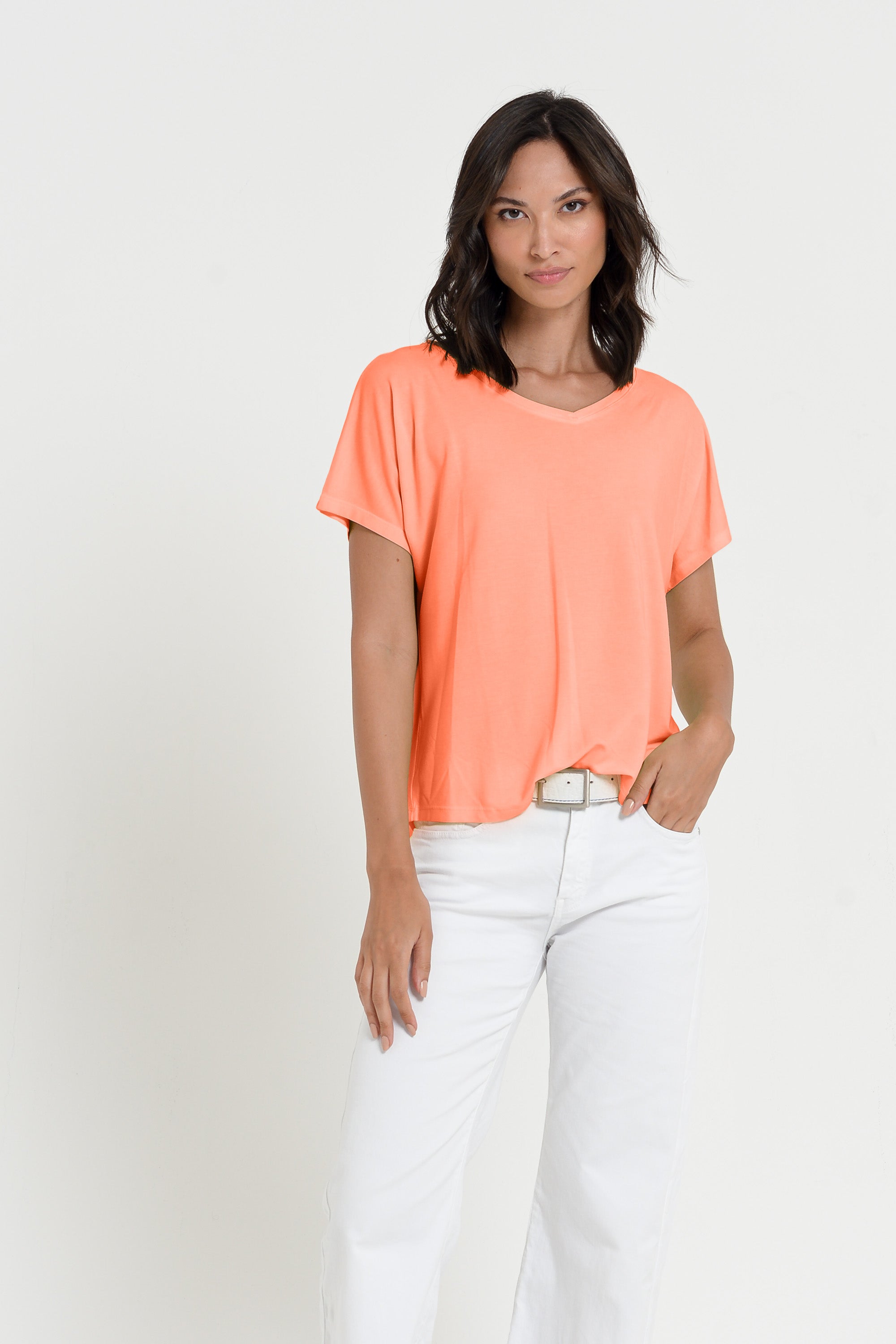 Noli T-Shirt - Women's Wide V-Neck T-Shirt - Spritz