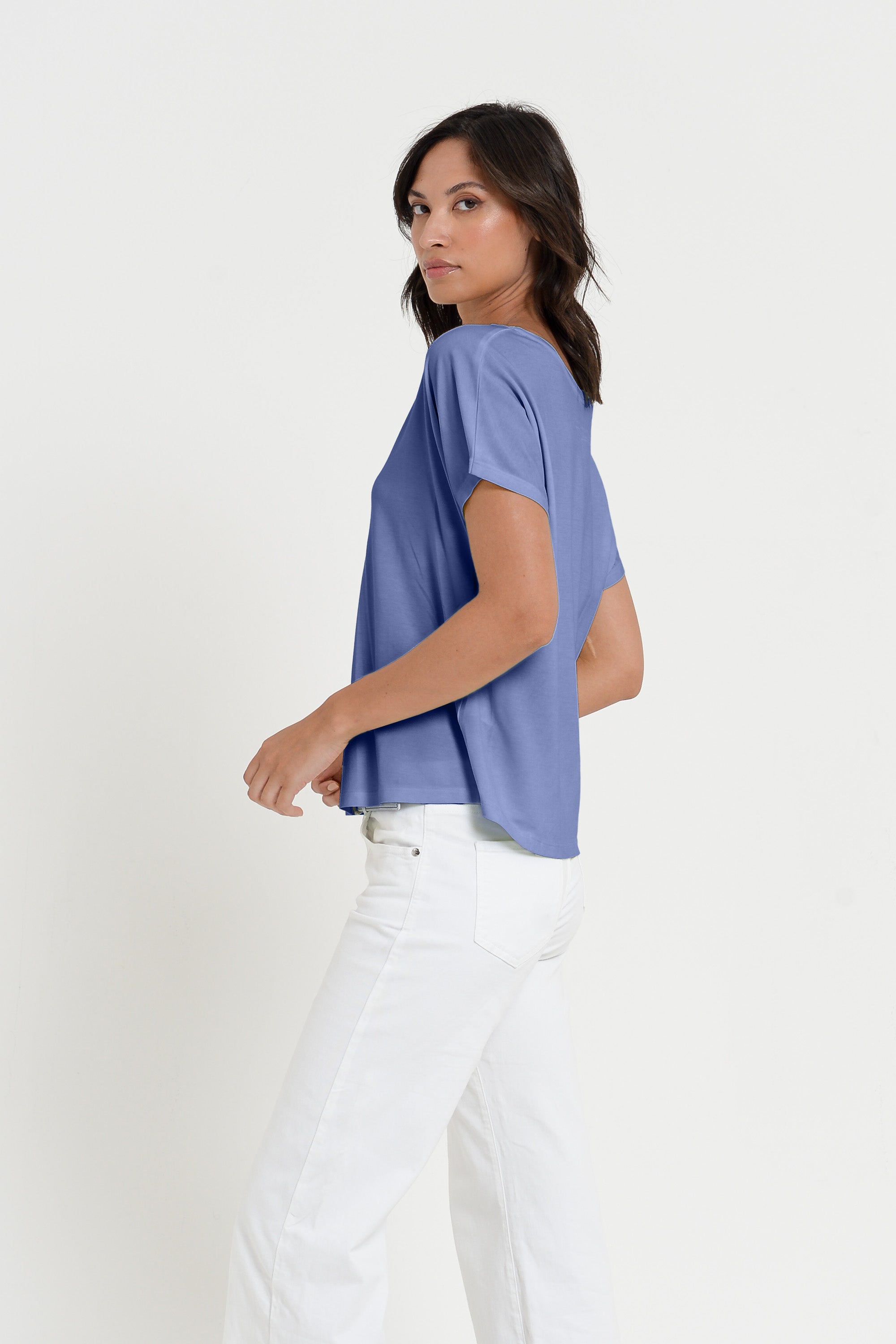 Noli T-Shirt - Women's Wide V-Neck T-Shirt - Whale