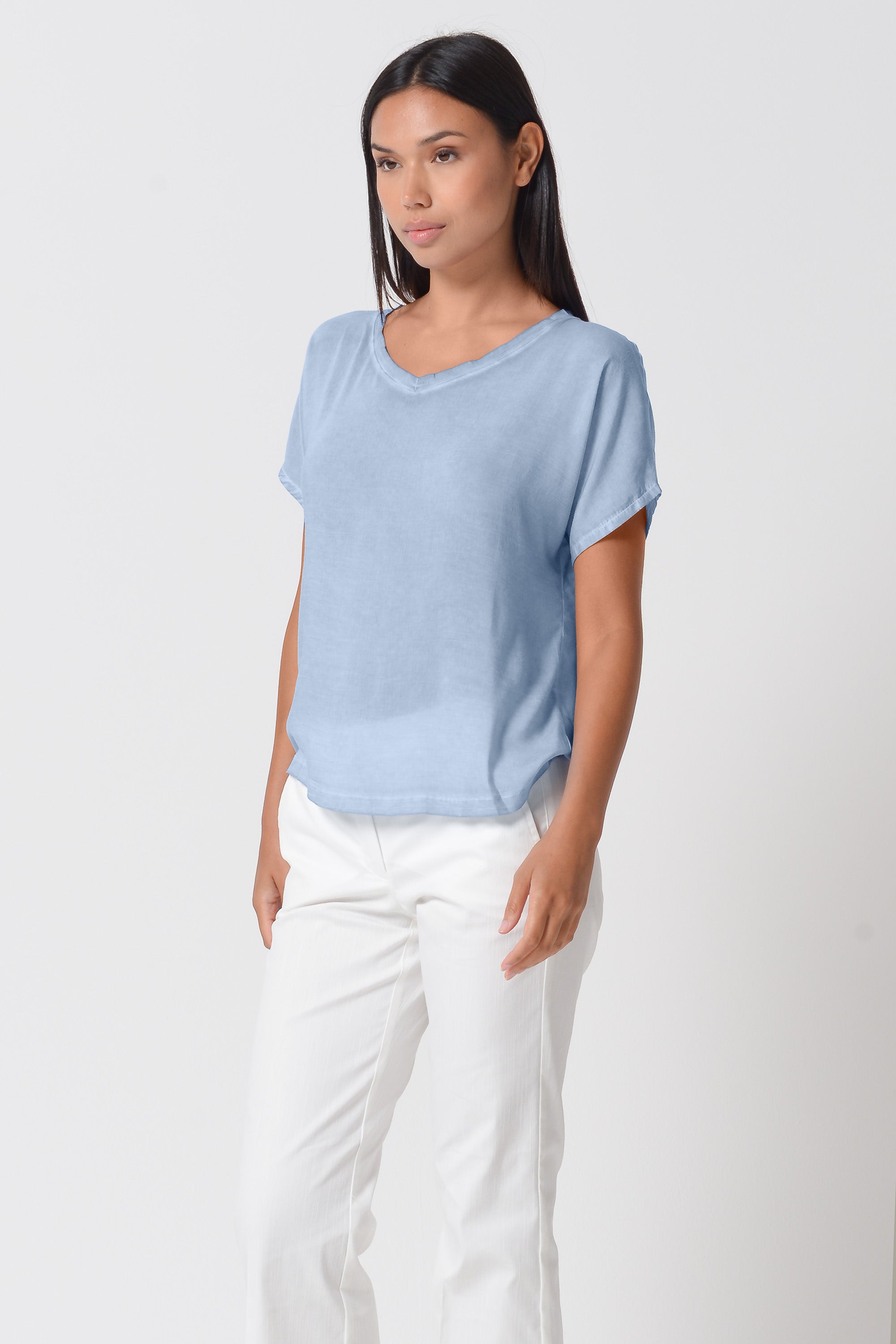 Vado T-Shirt - Women's Crewneck T-Shirt - Fiji