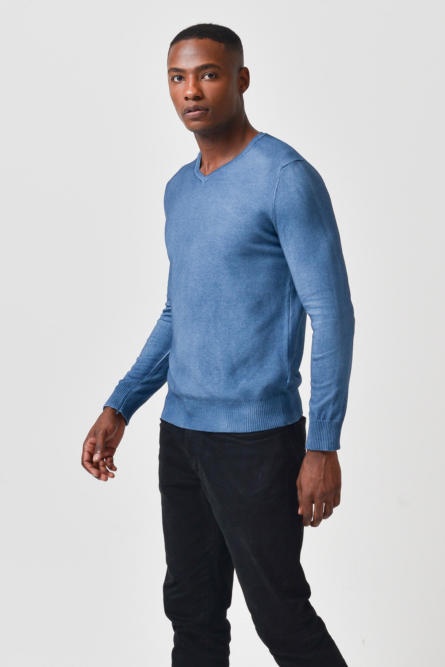 Indren Jewel - V-Neck Sweater - Amethyst