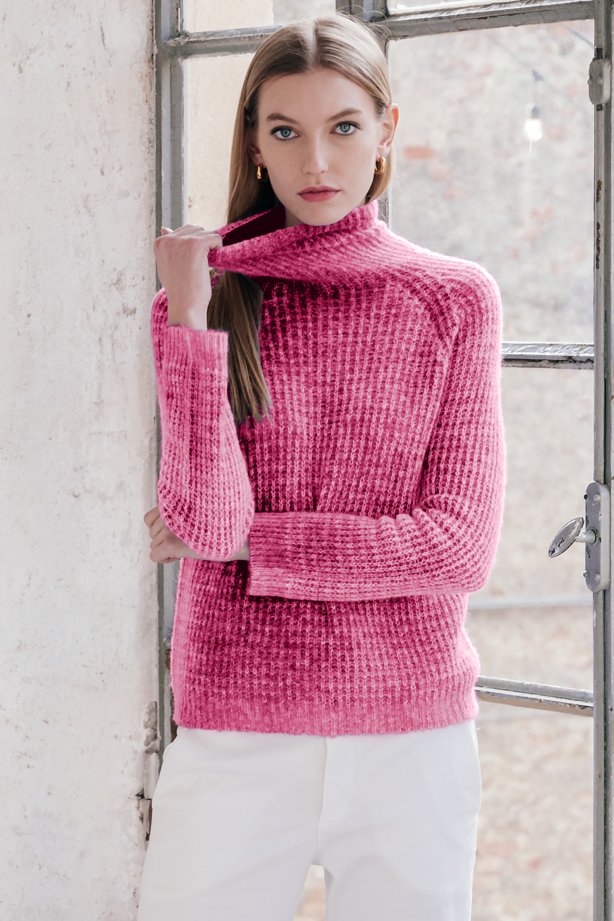 Callan Frost Art Sweater - Fuxia