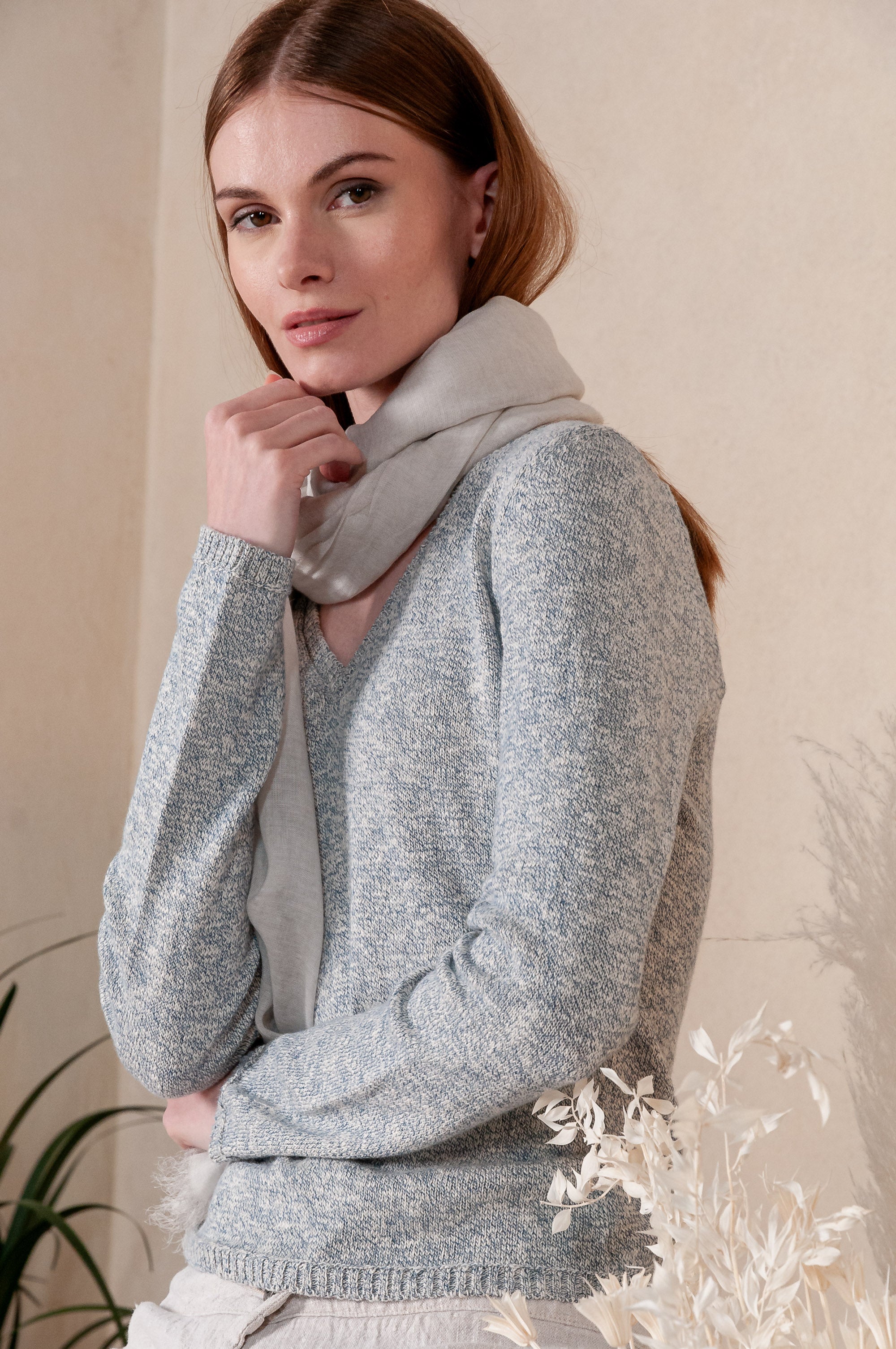 Monaco V Knit - Melange White