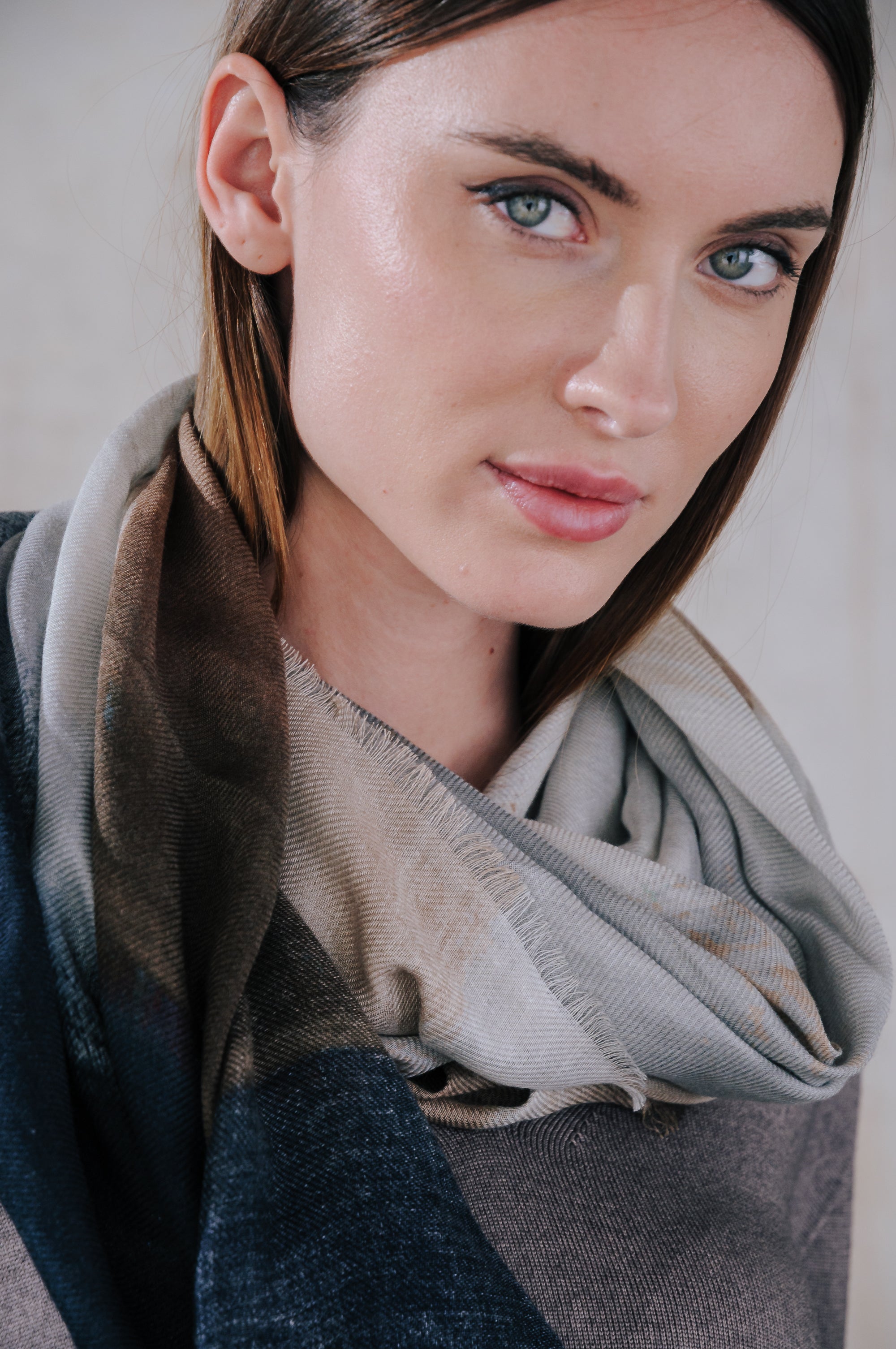 Veluta Scarf - Sandstone