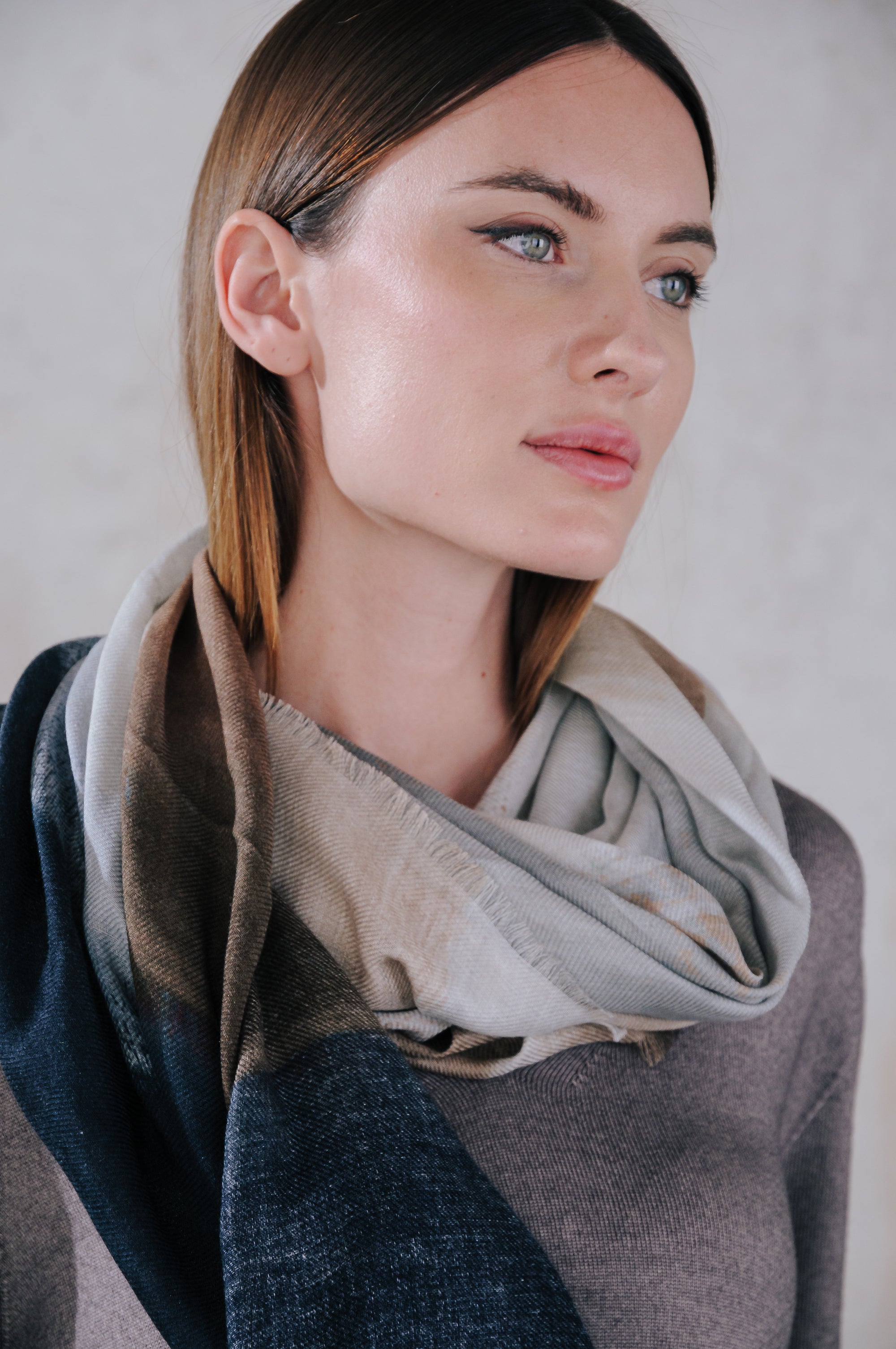 Veluta Scarf - Sandstone