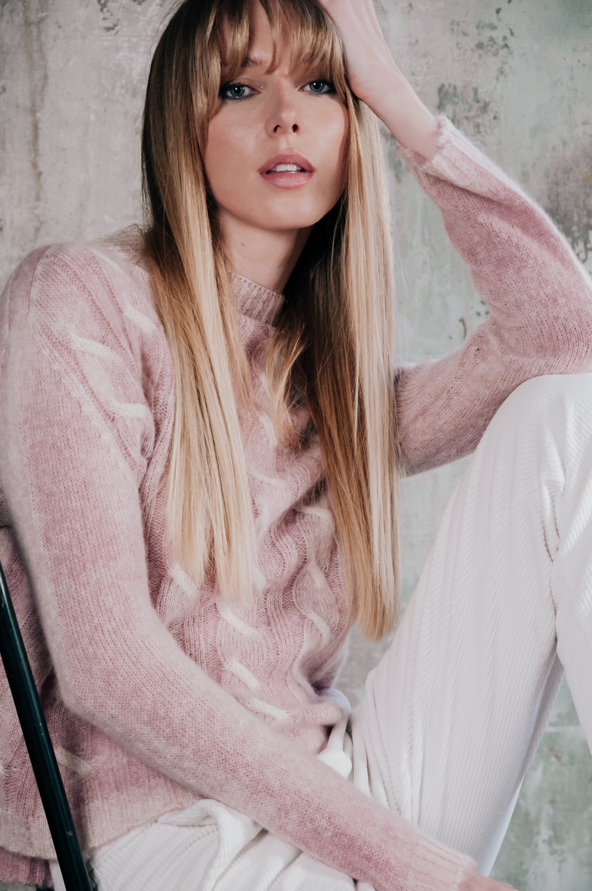 Wem Frost Art - Alpaca Long Sleeve Cable Crewneck - Peony