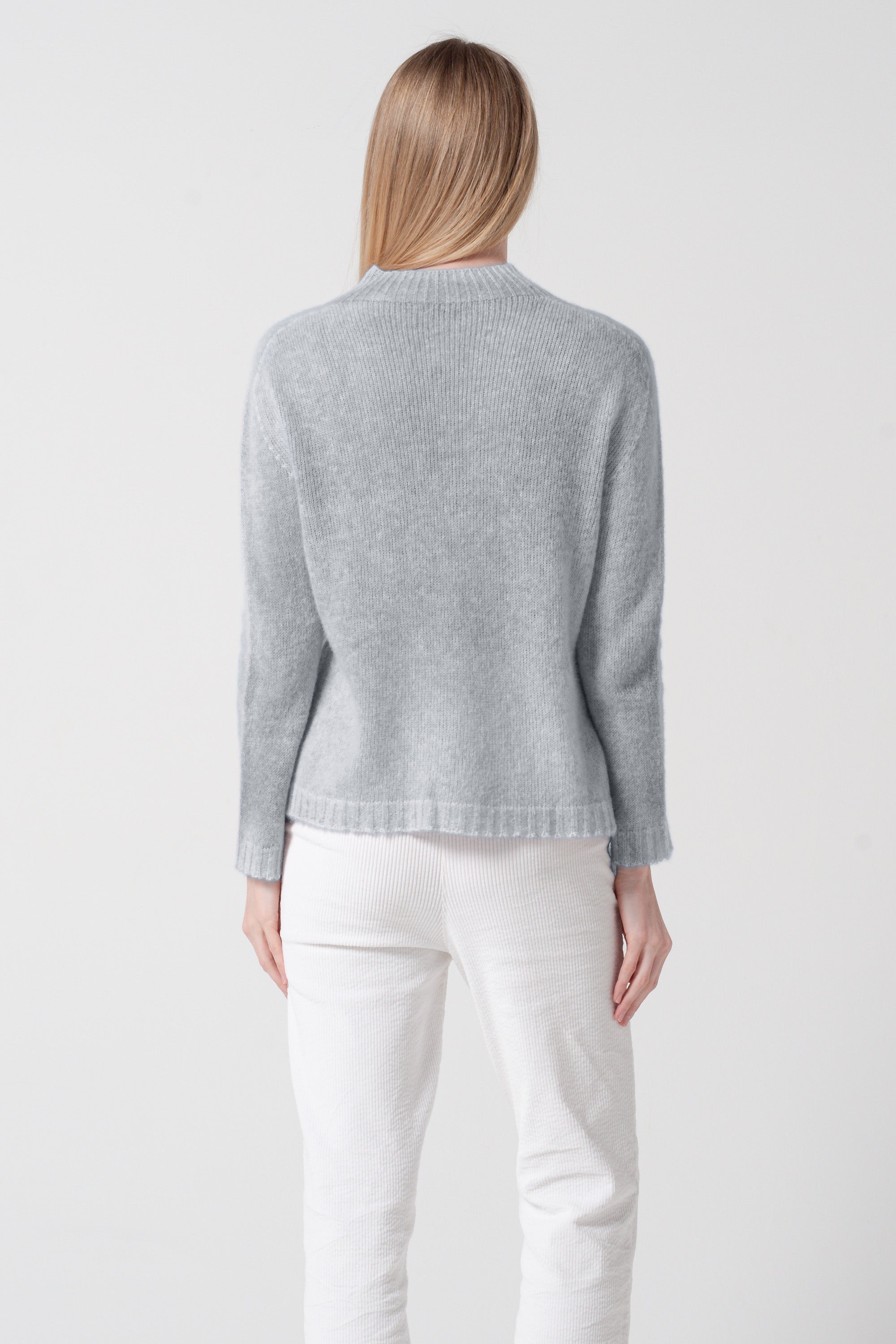 Wem Frost Art - Alpaca Long Sleeve Cable Crewneck - Granite