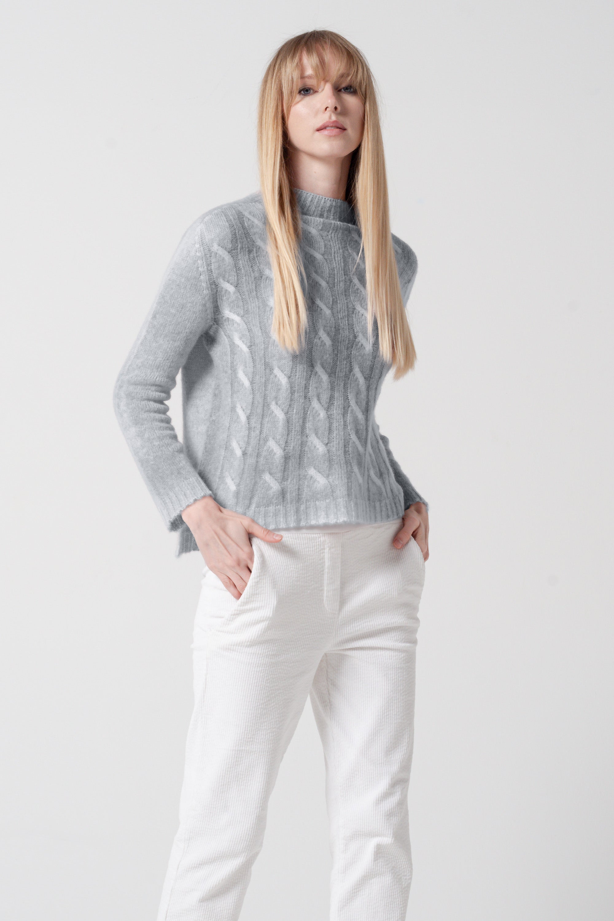 Wem Frost Art - Alpaca Long Sleeve Cable Crewneck - Granite