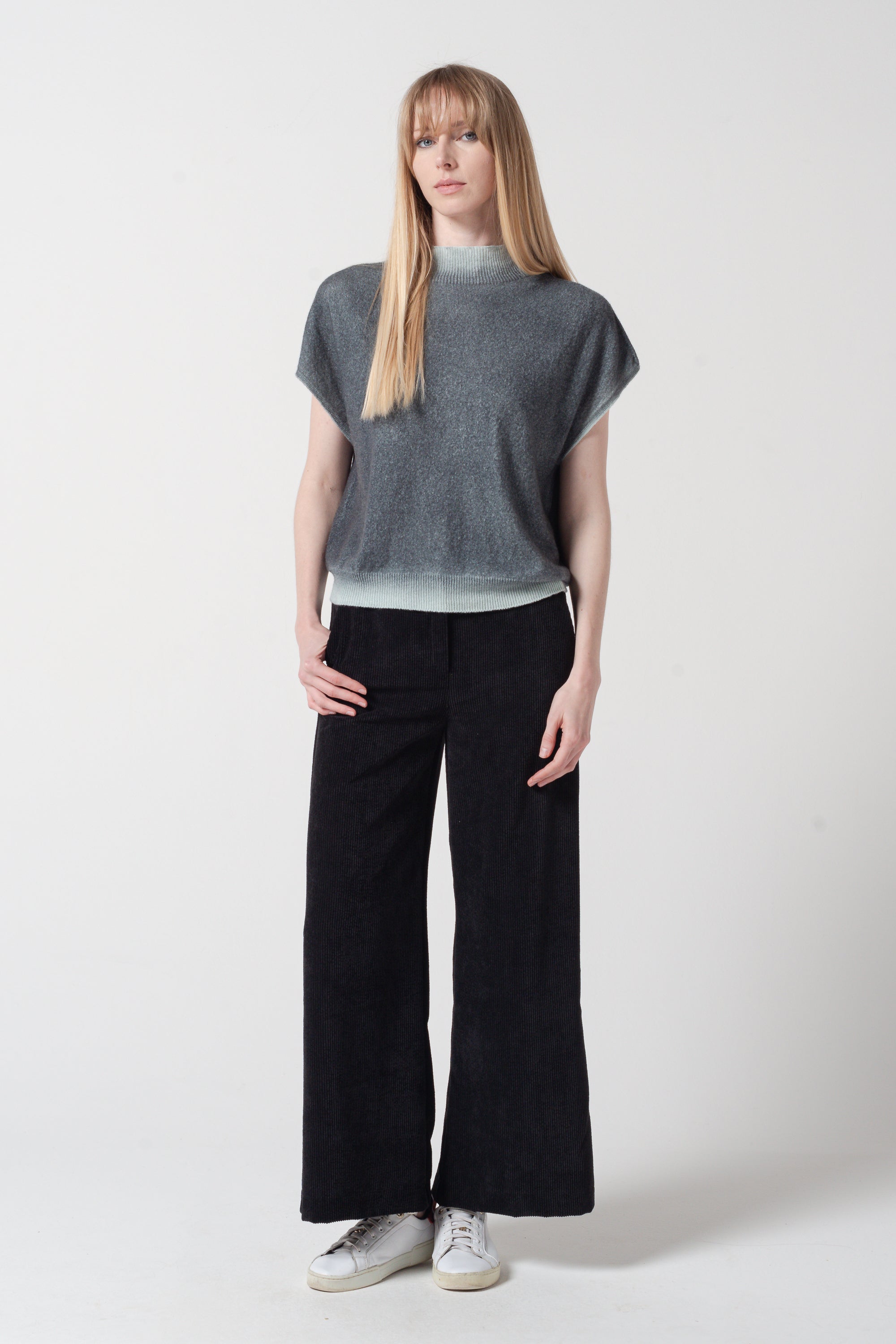 Julia Smoke Art - Menta