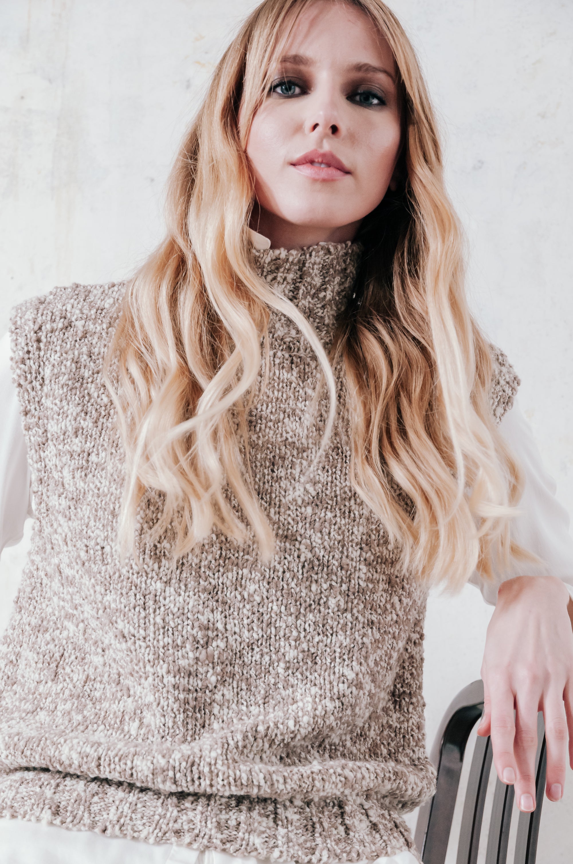 Laax Bouclé Sleeveless Knit - Tundra