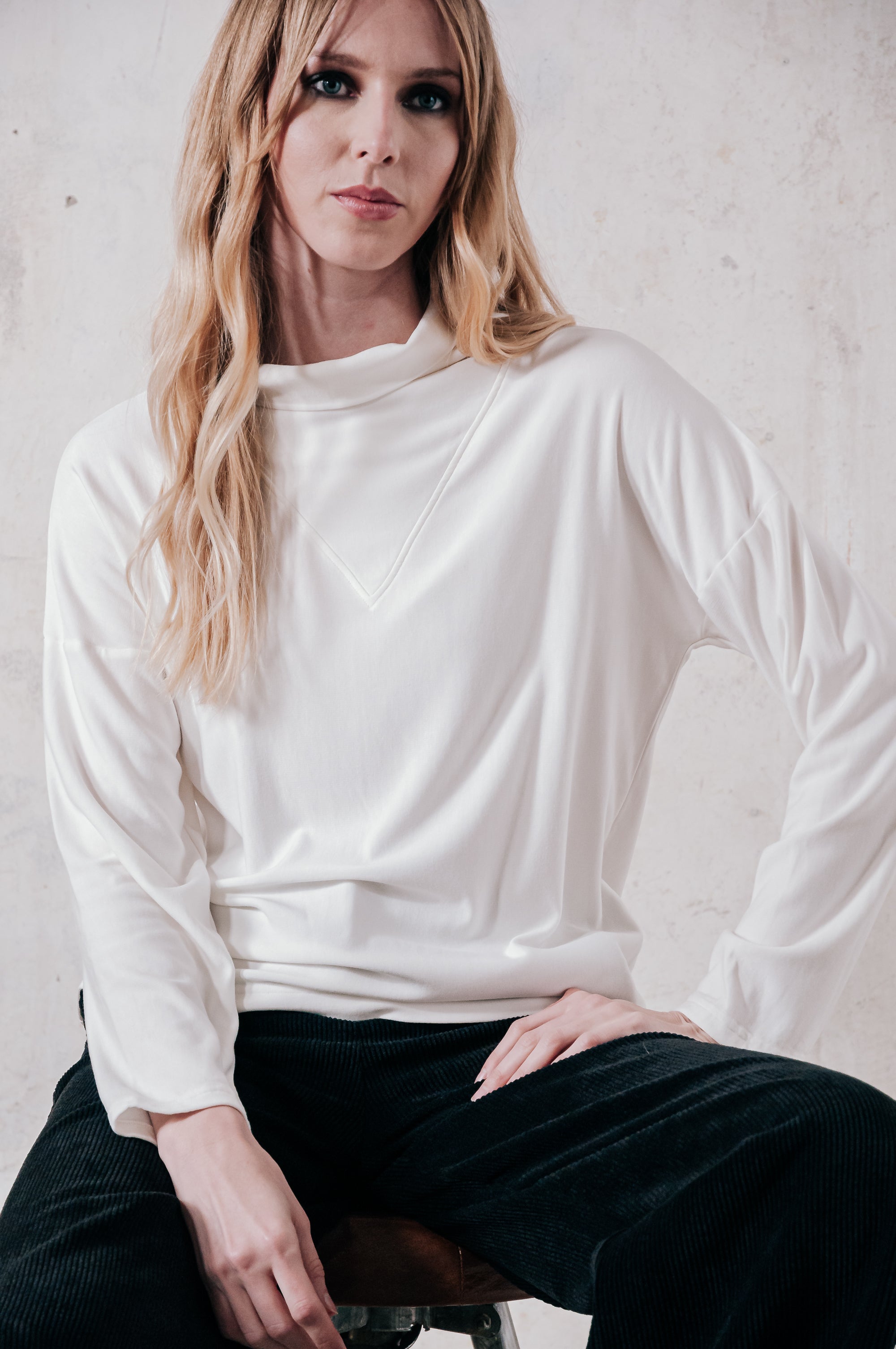 Paris Sweater - White