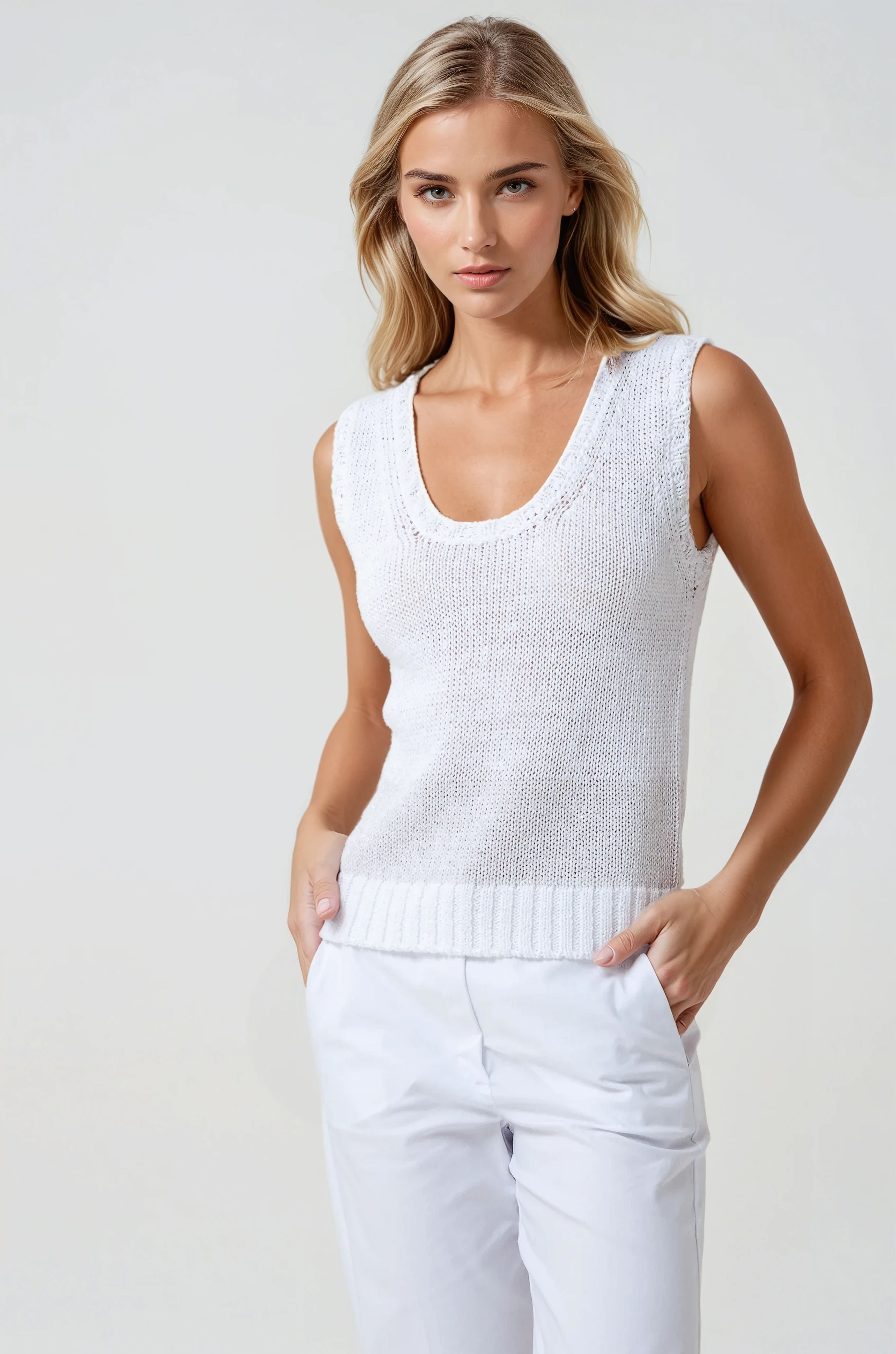 Penny Knit - White