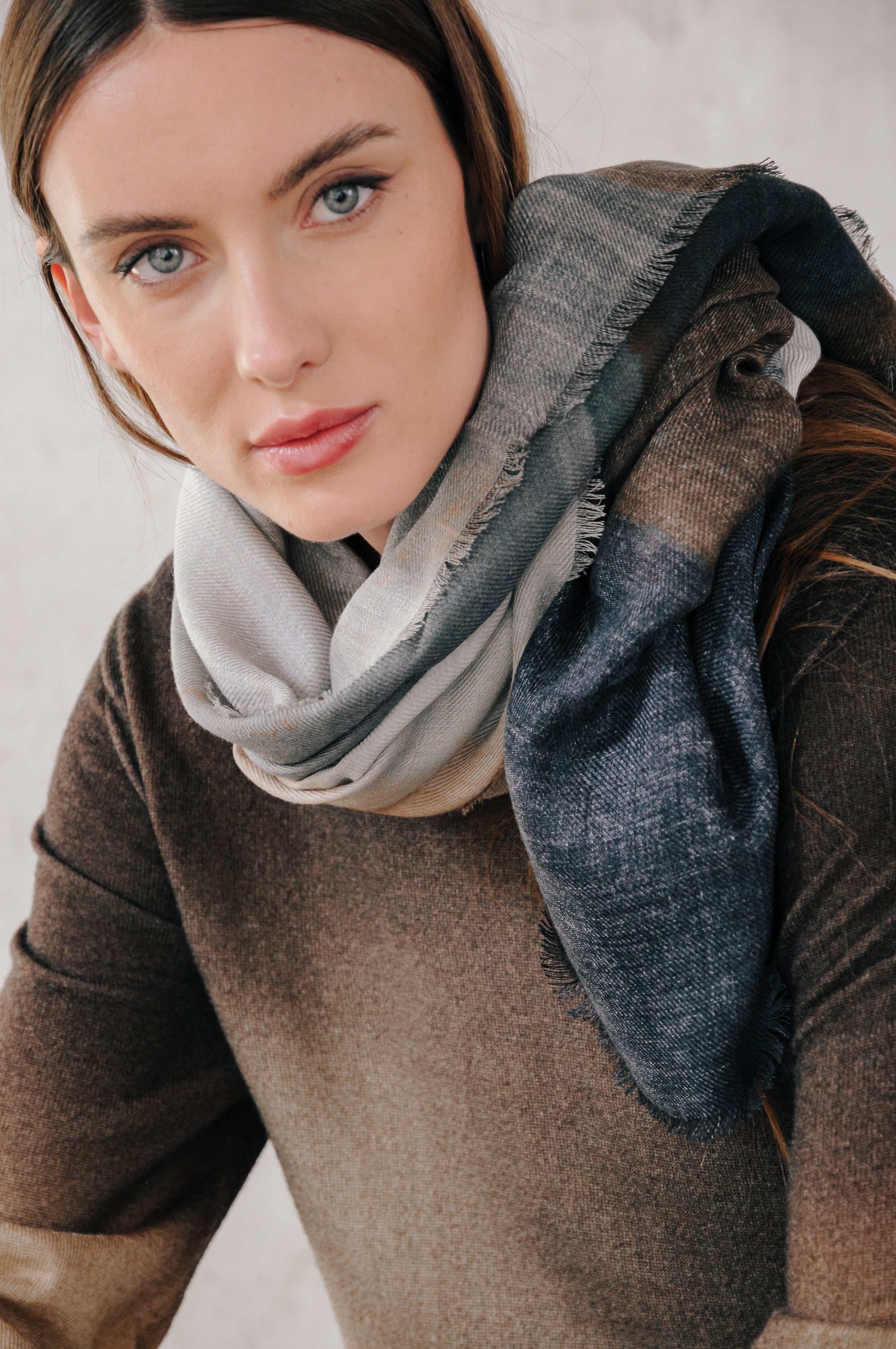 Velyssa Foulard - Sandstone