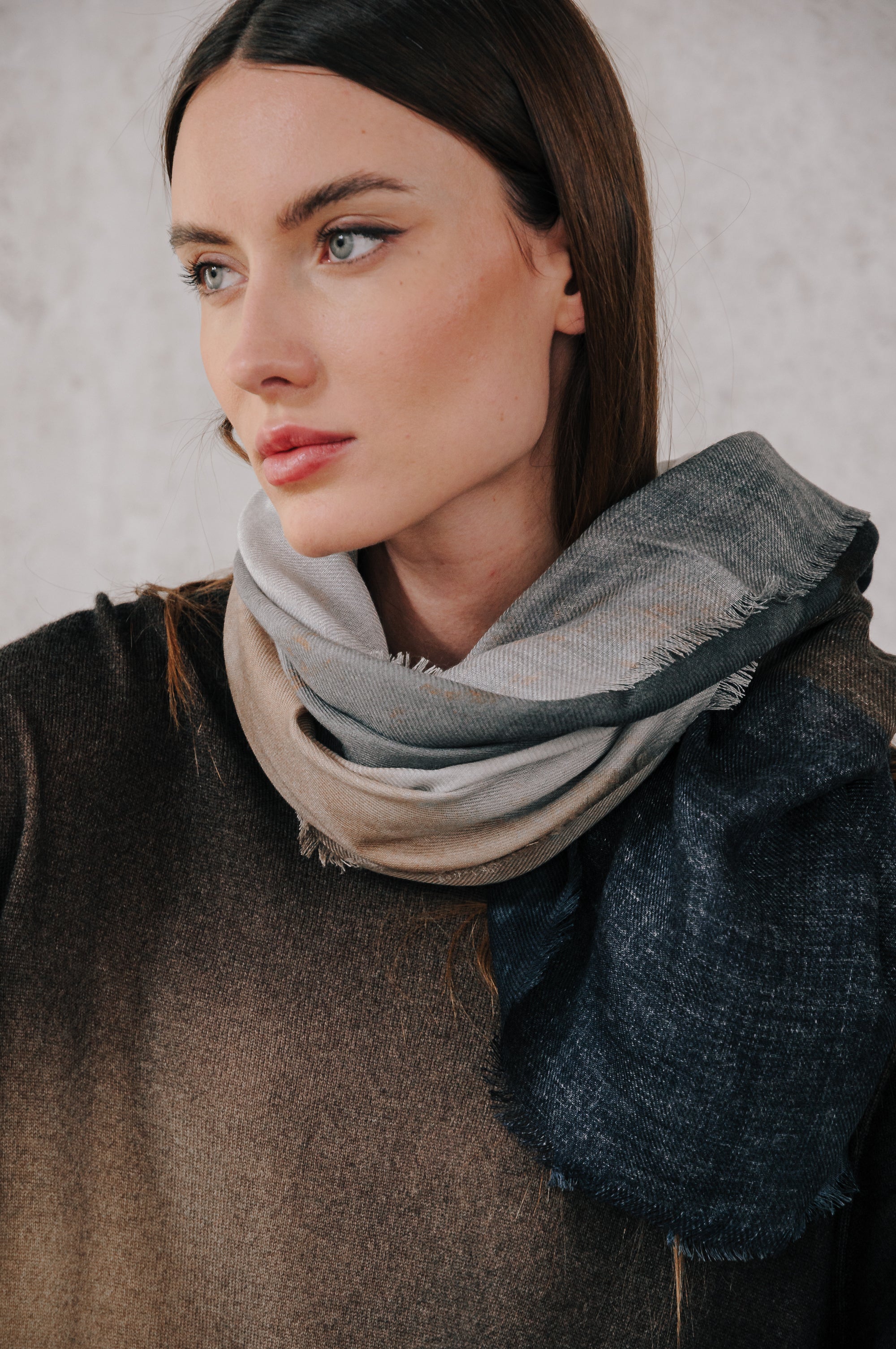 Velyssa Foulard - Sandstone