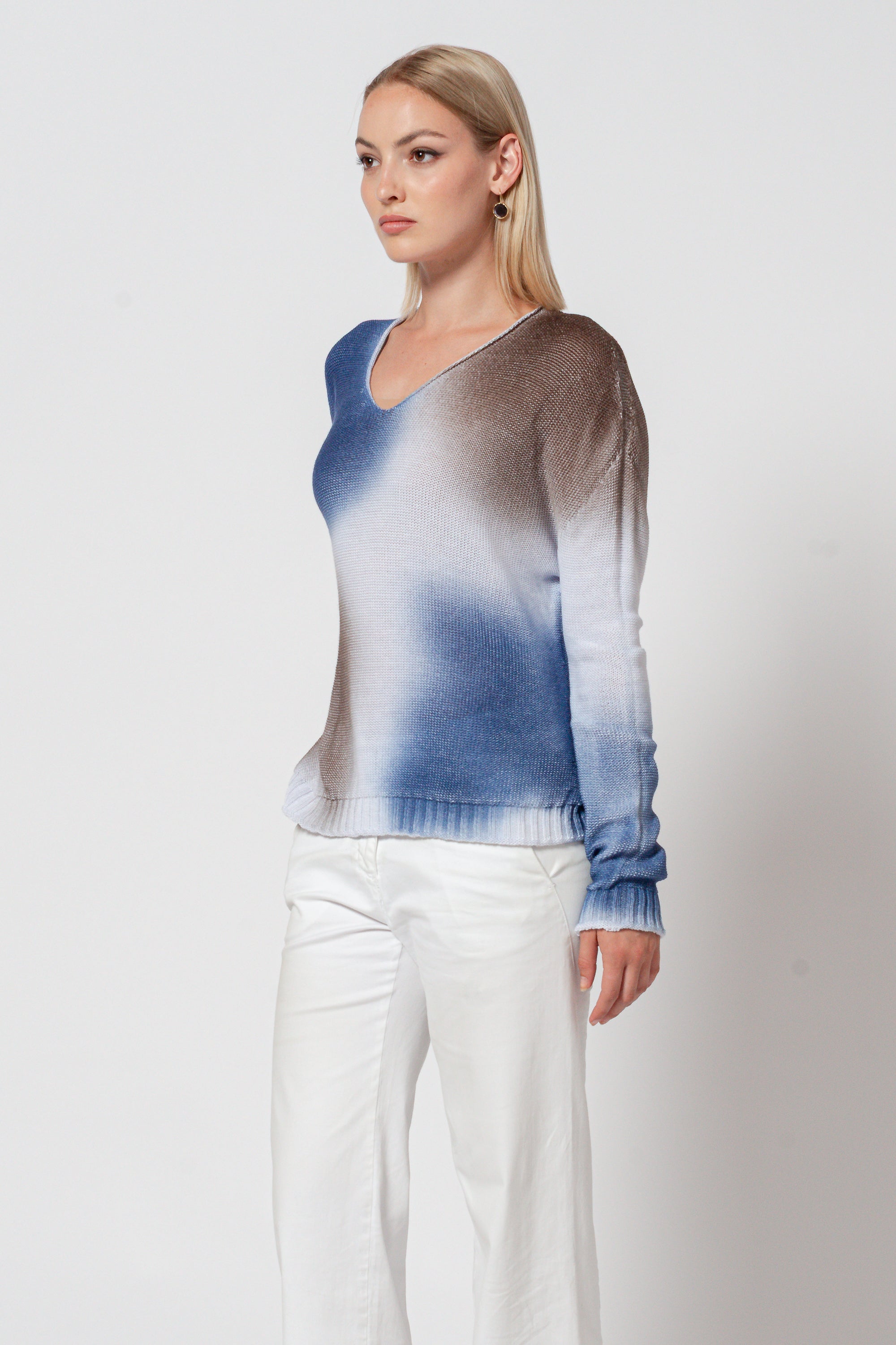 Leto V Knit Landscape Art - Sinis