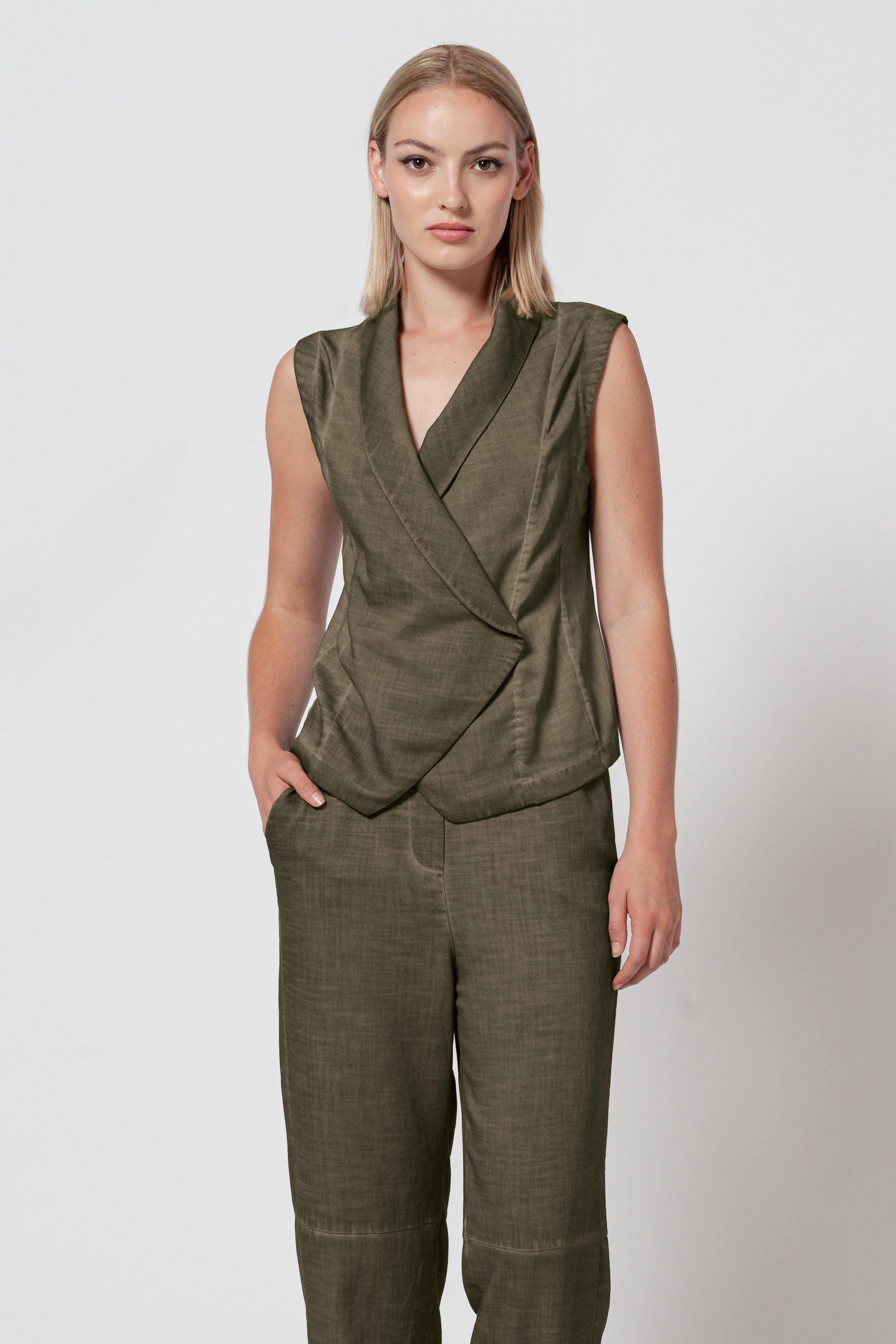 Firefly Vest - Cliff