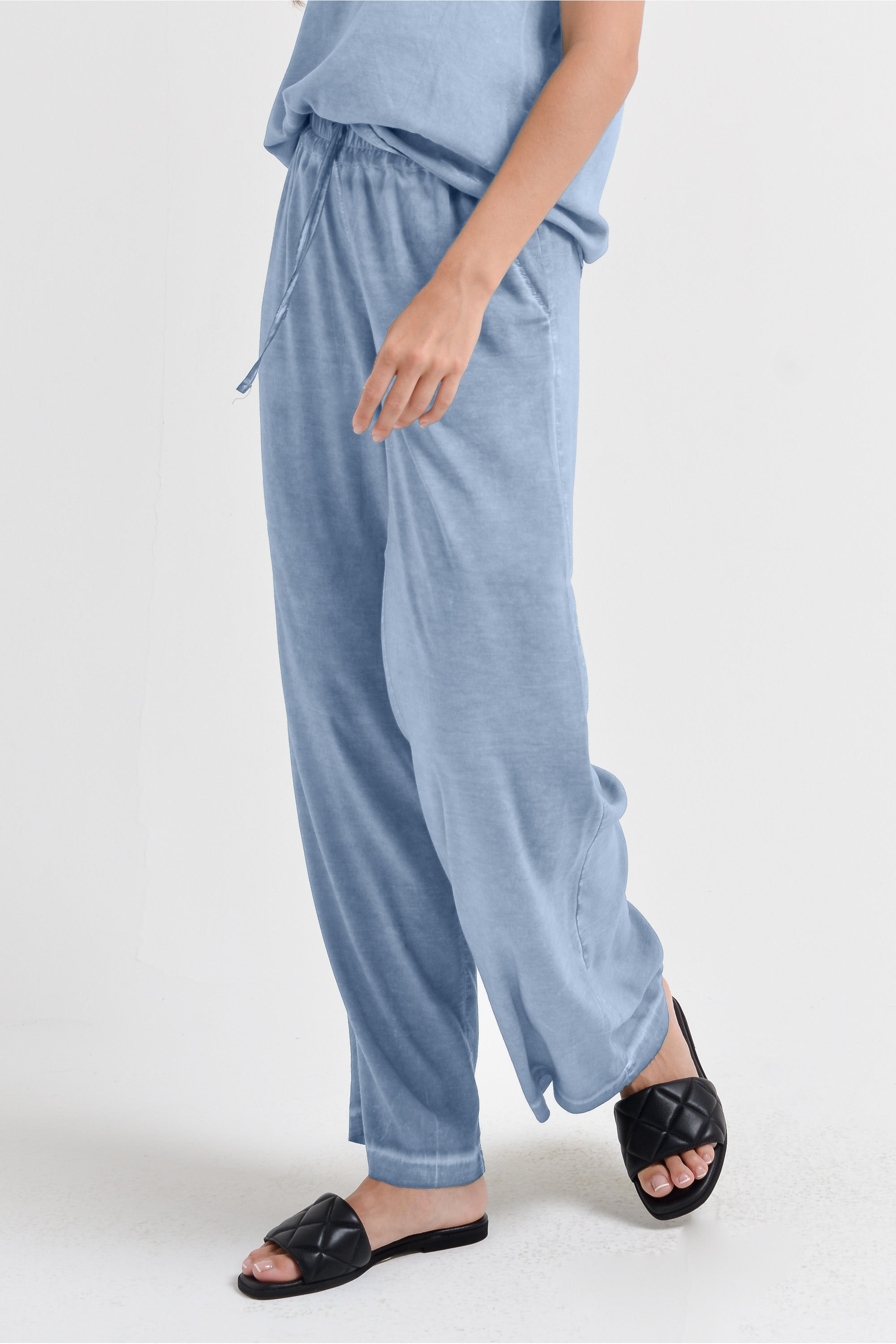 Billow Viscose Slacks - Fiji