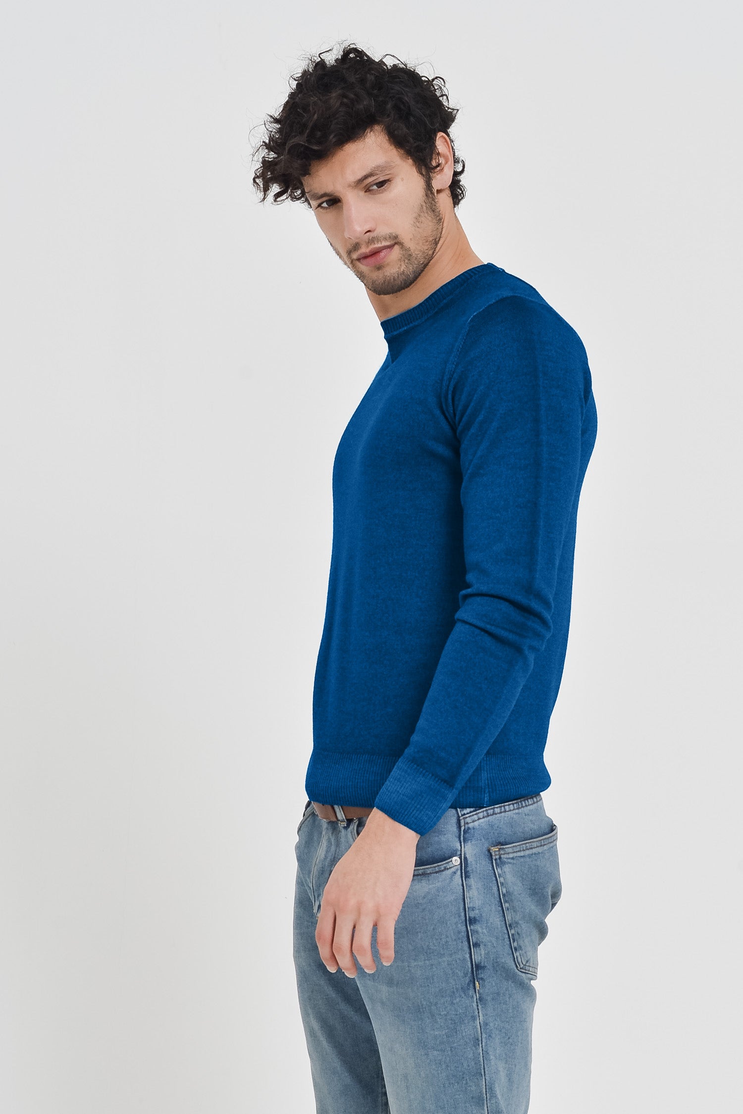 Gills Extra Fine Merino Crewneck Sweater - Royal