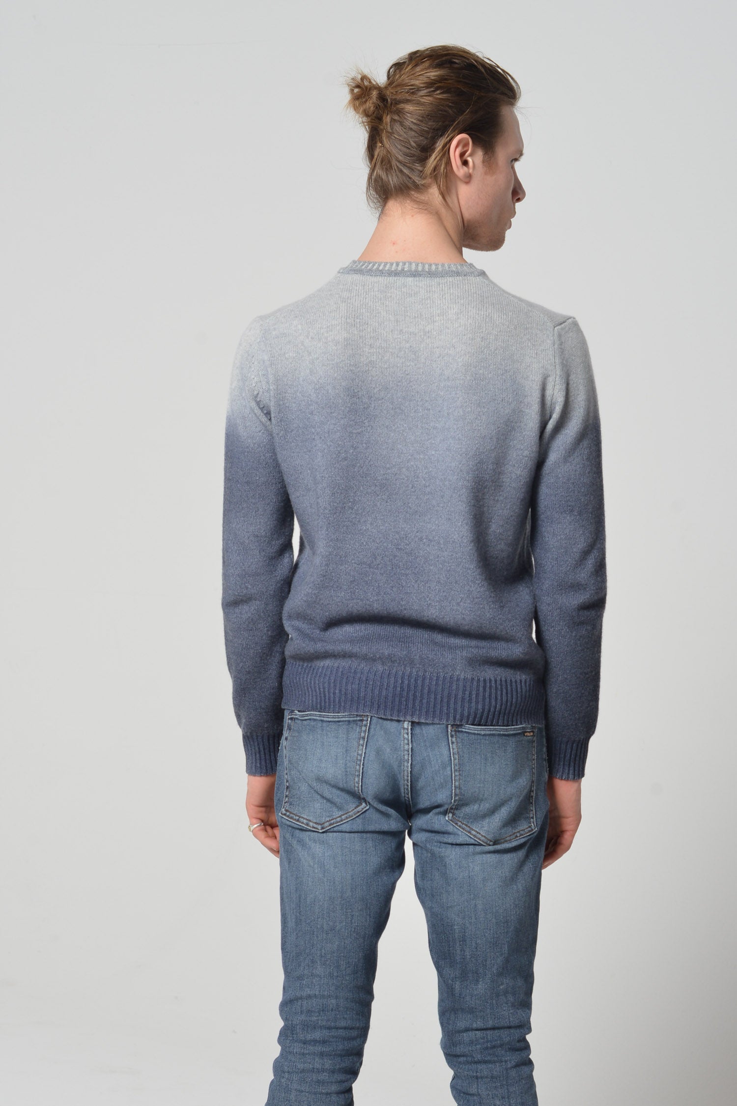 Holden Gradient Sweater - Navy