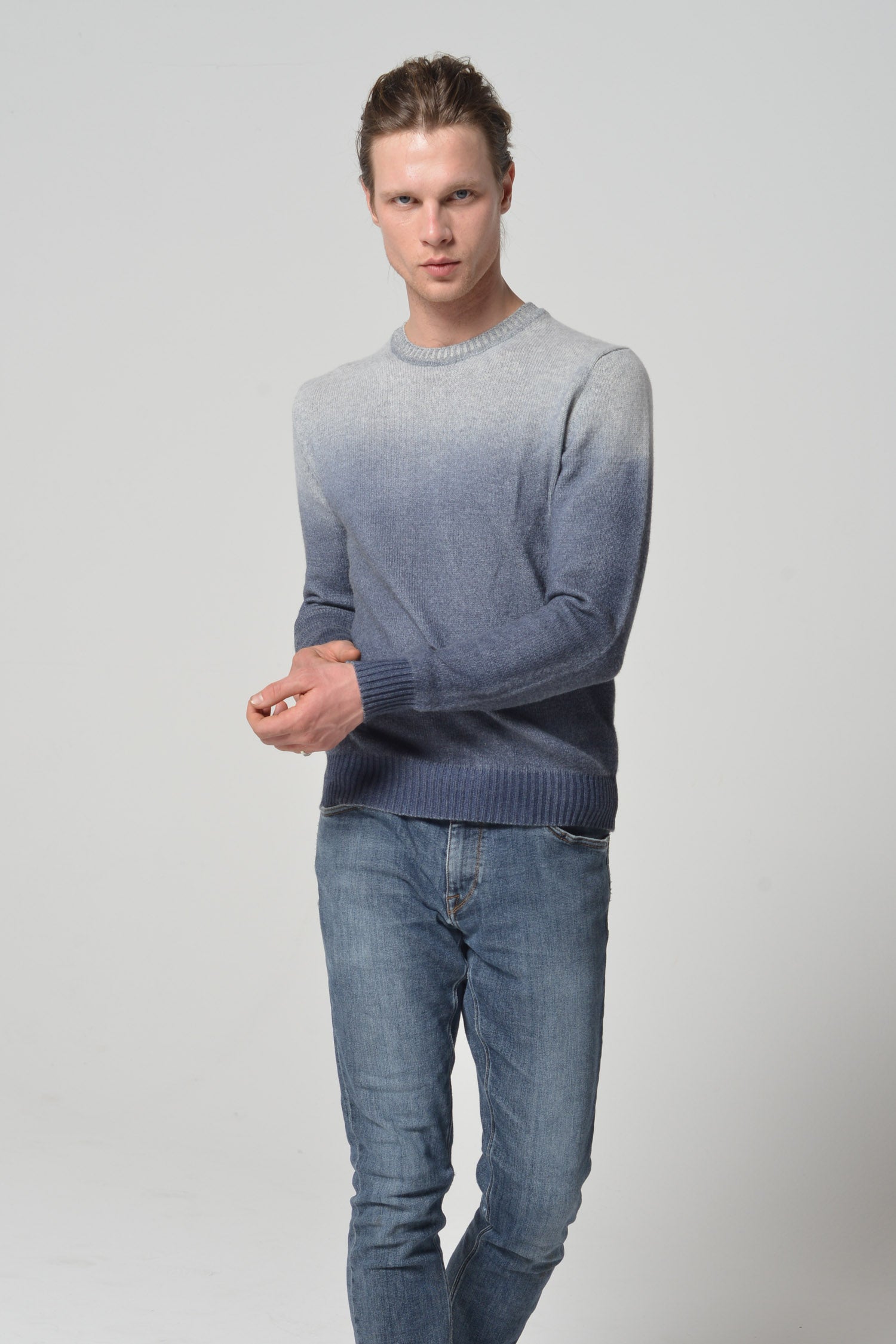 Holden Gradient Sweater - Navy