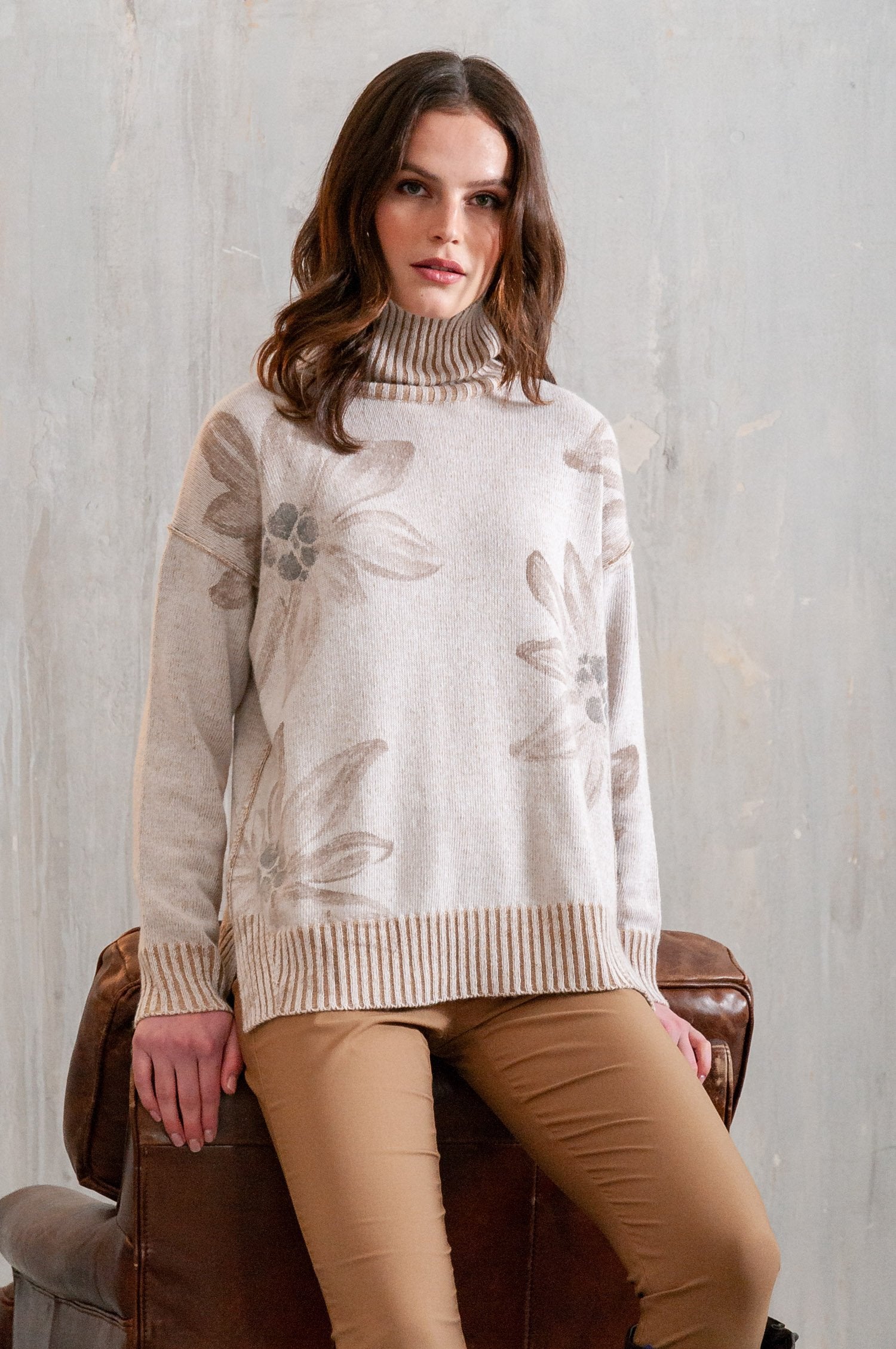 Bothy Edel Wood - Hand-Painted Plated Turtleneck Sweater - 