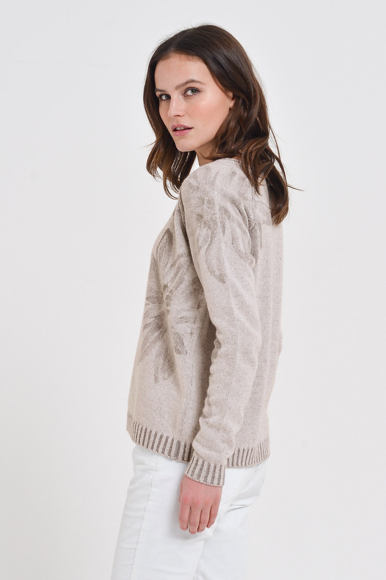 Clett Edel Wood - Hand Painted Plated Crew Neck Sweater -