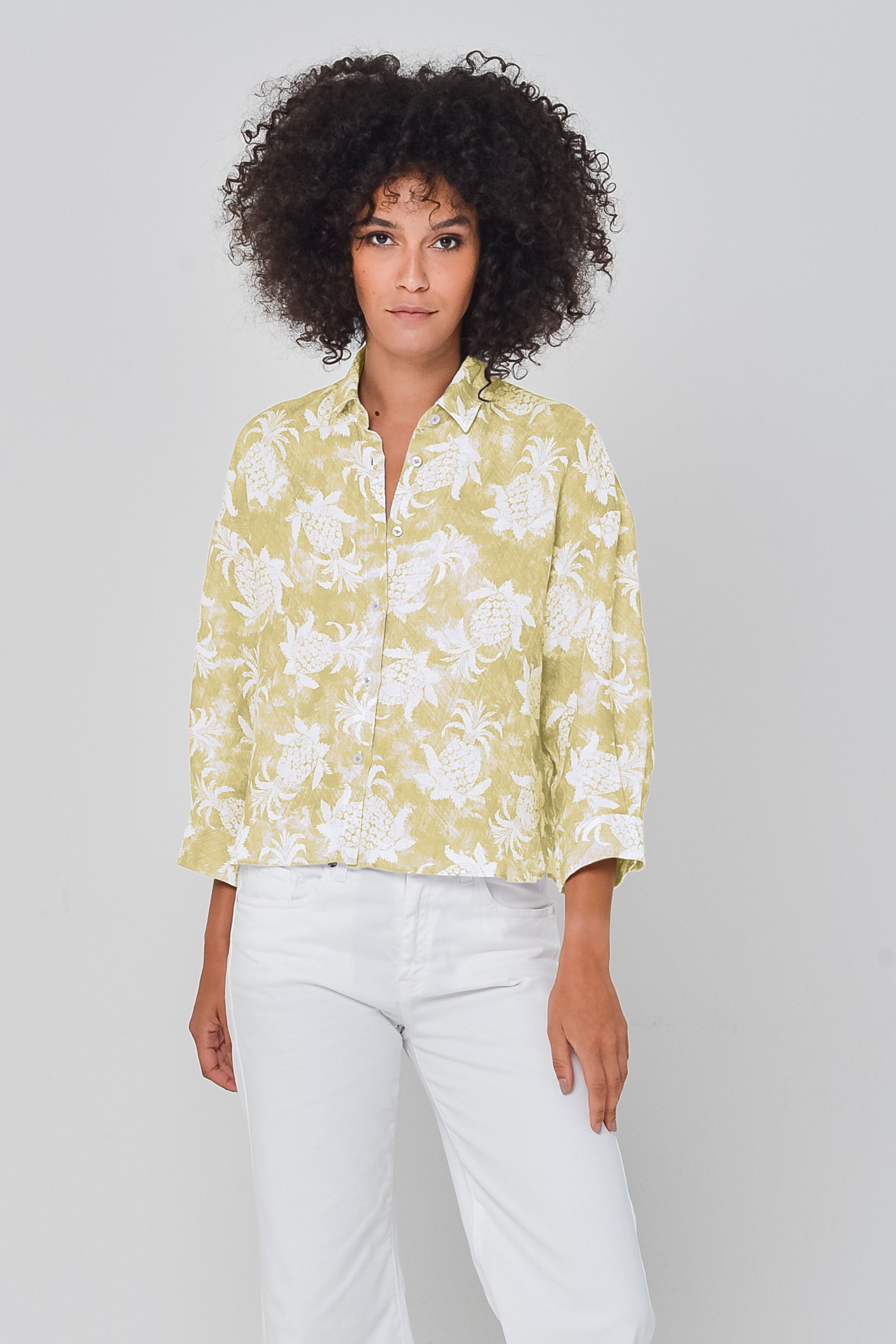 Crop Shirt in Pineapple Print Linen Samoa - Shirts