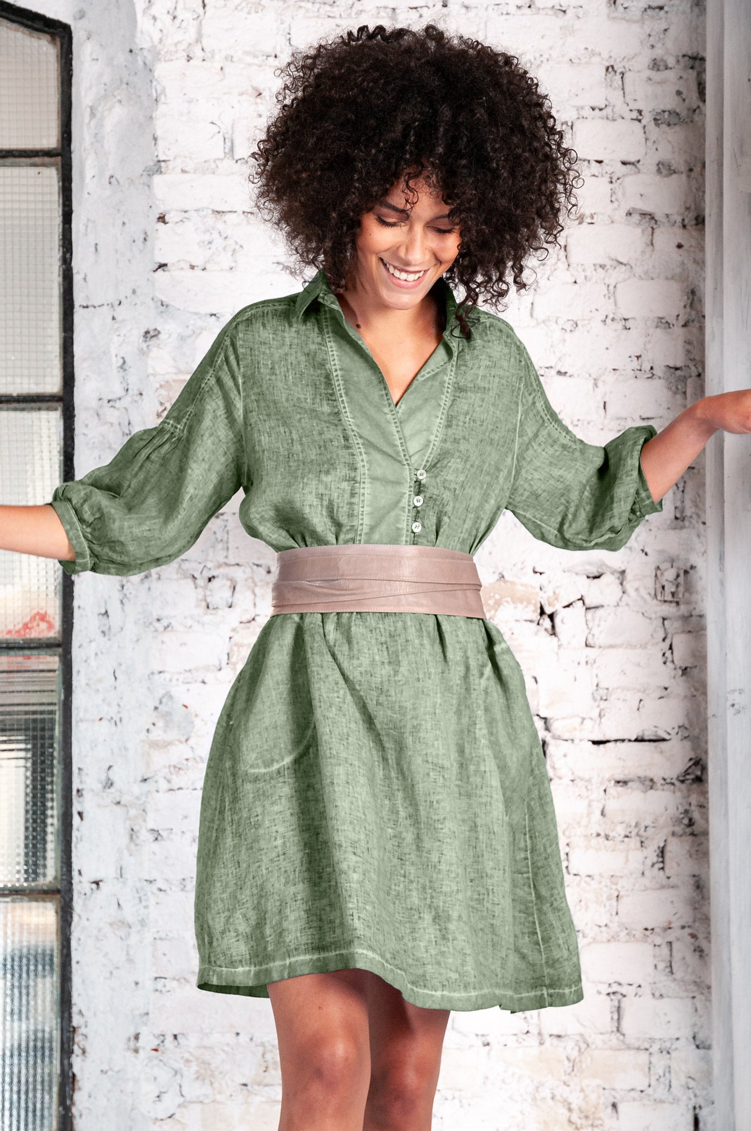 Day Off Linen Shirtdress in Palm