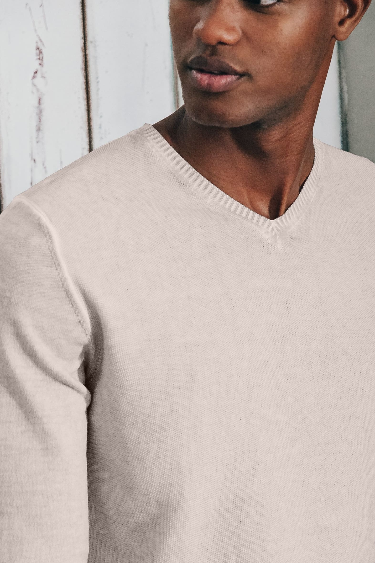 Micro Waffle V-Neck Sweater - Canapa - Sweaters