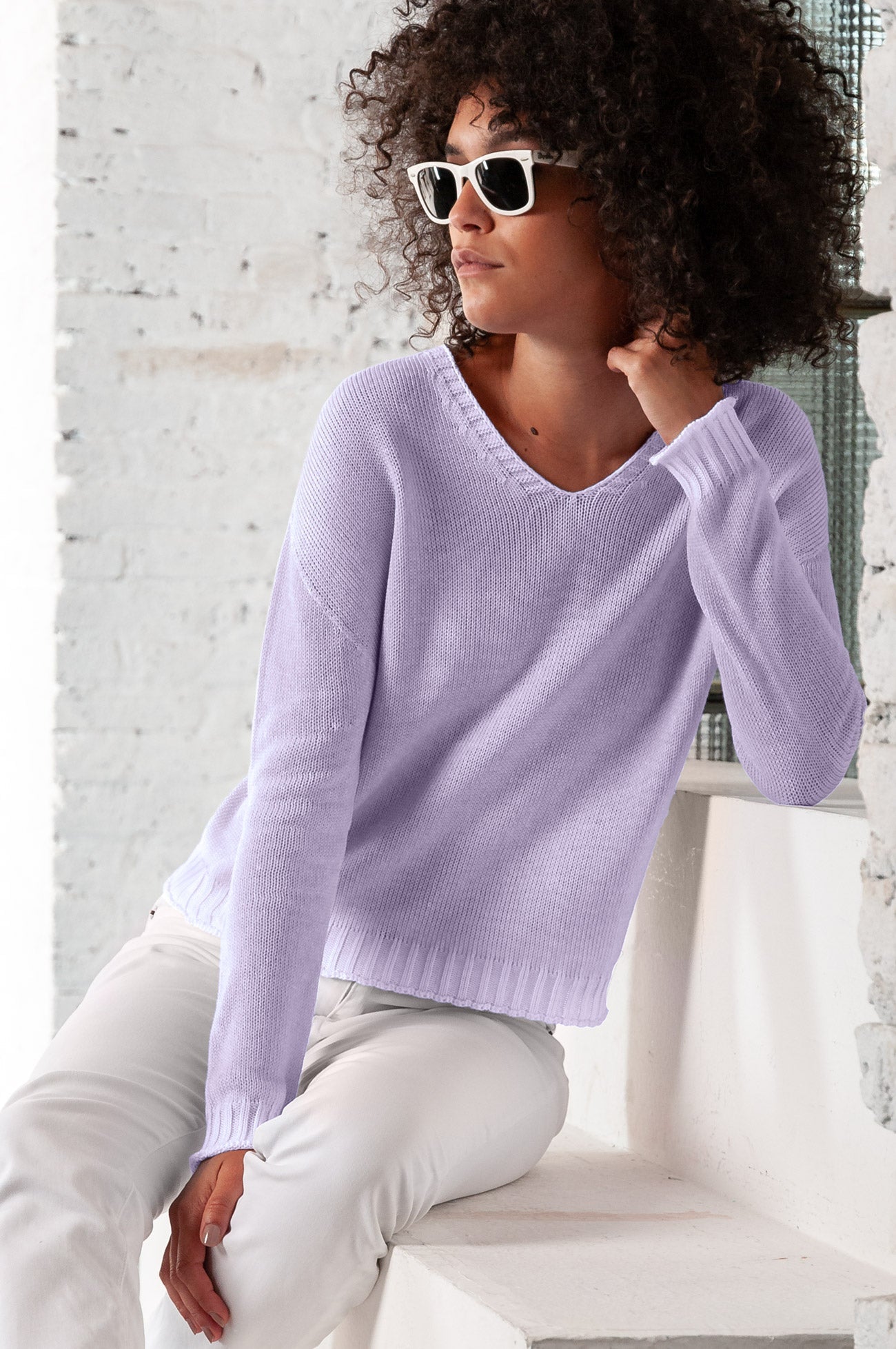 Spray Art Cogo V Knit in Mauve - Sweaters