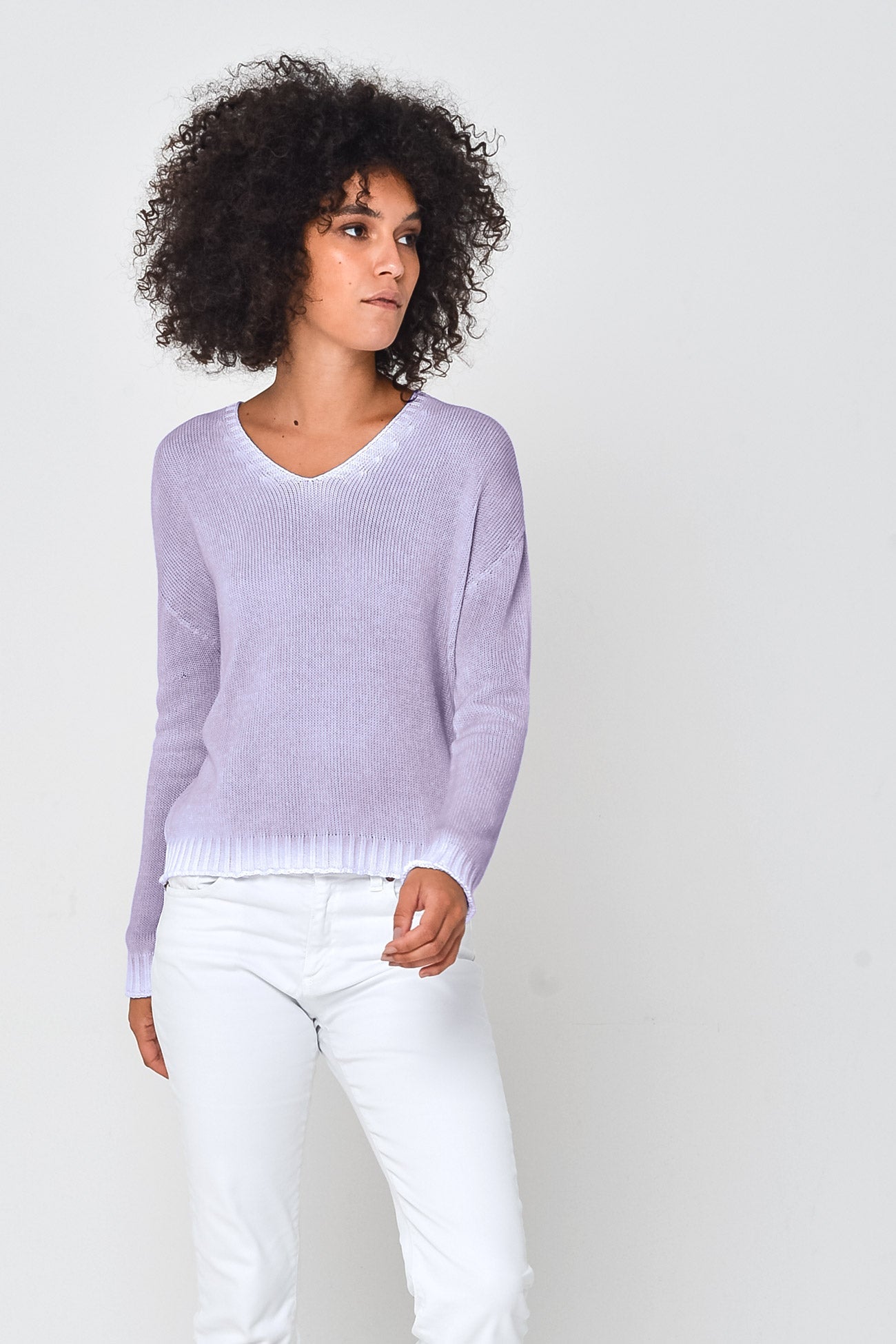 Spray Art Cogo V Knit in Mauve - Sweaters