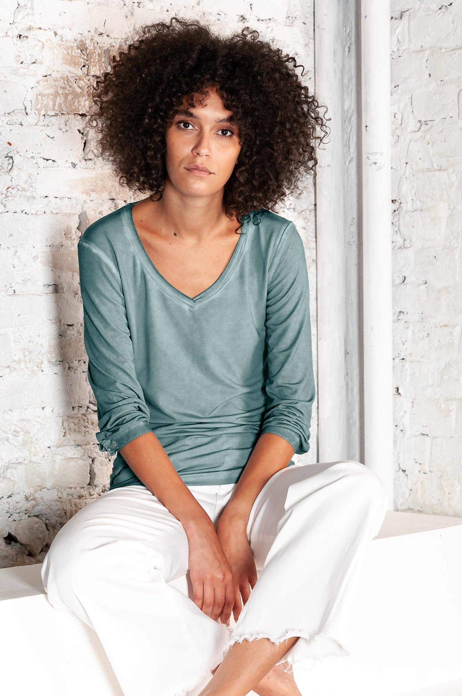 Sweet Heart Tee in Shark - T-Shirt