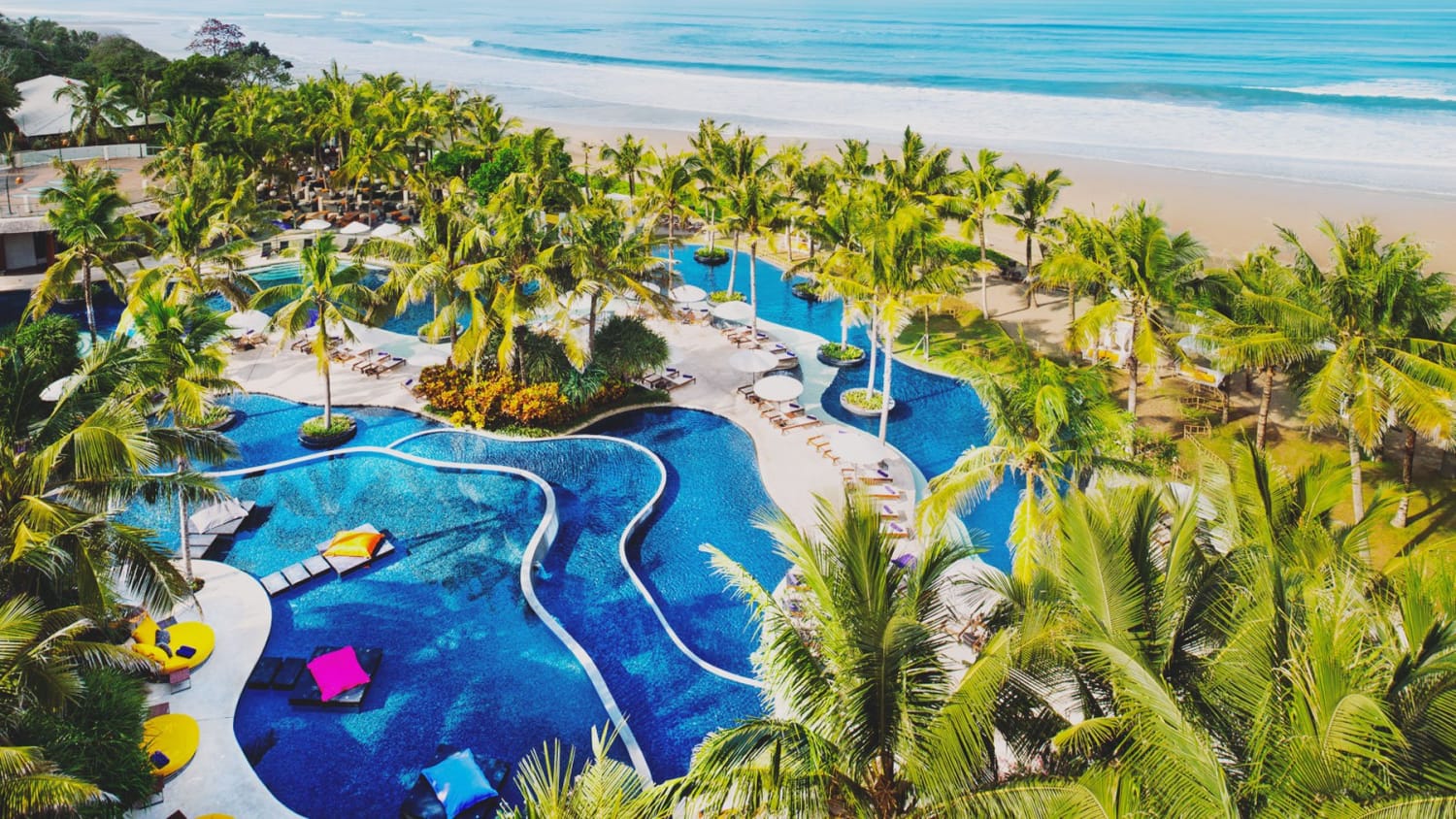 Extravagant Bali Escapes: Luxury Resorts