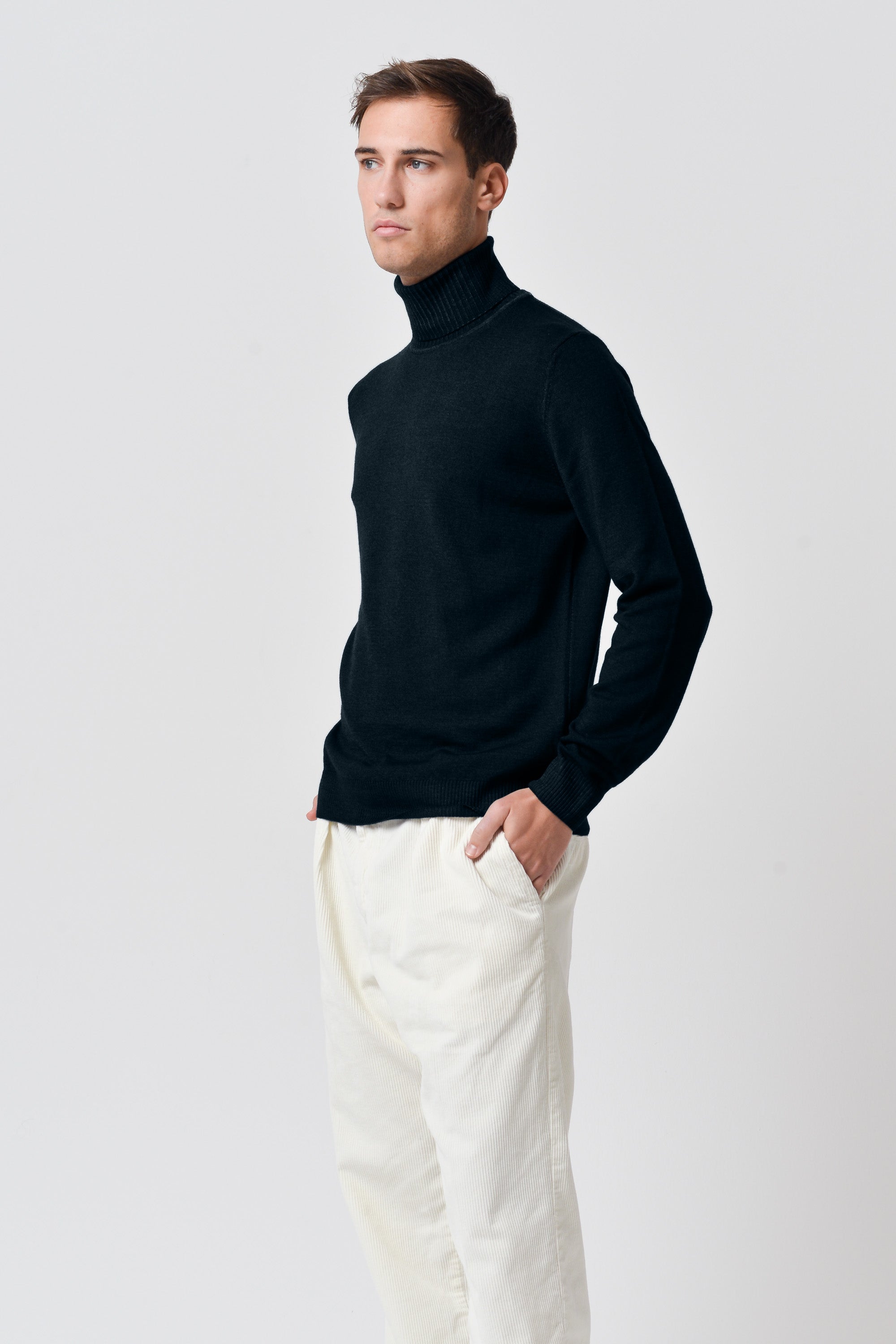 Haster - Extrafine Merino Wool Turtleneck Sweater - Abyss