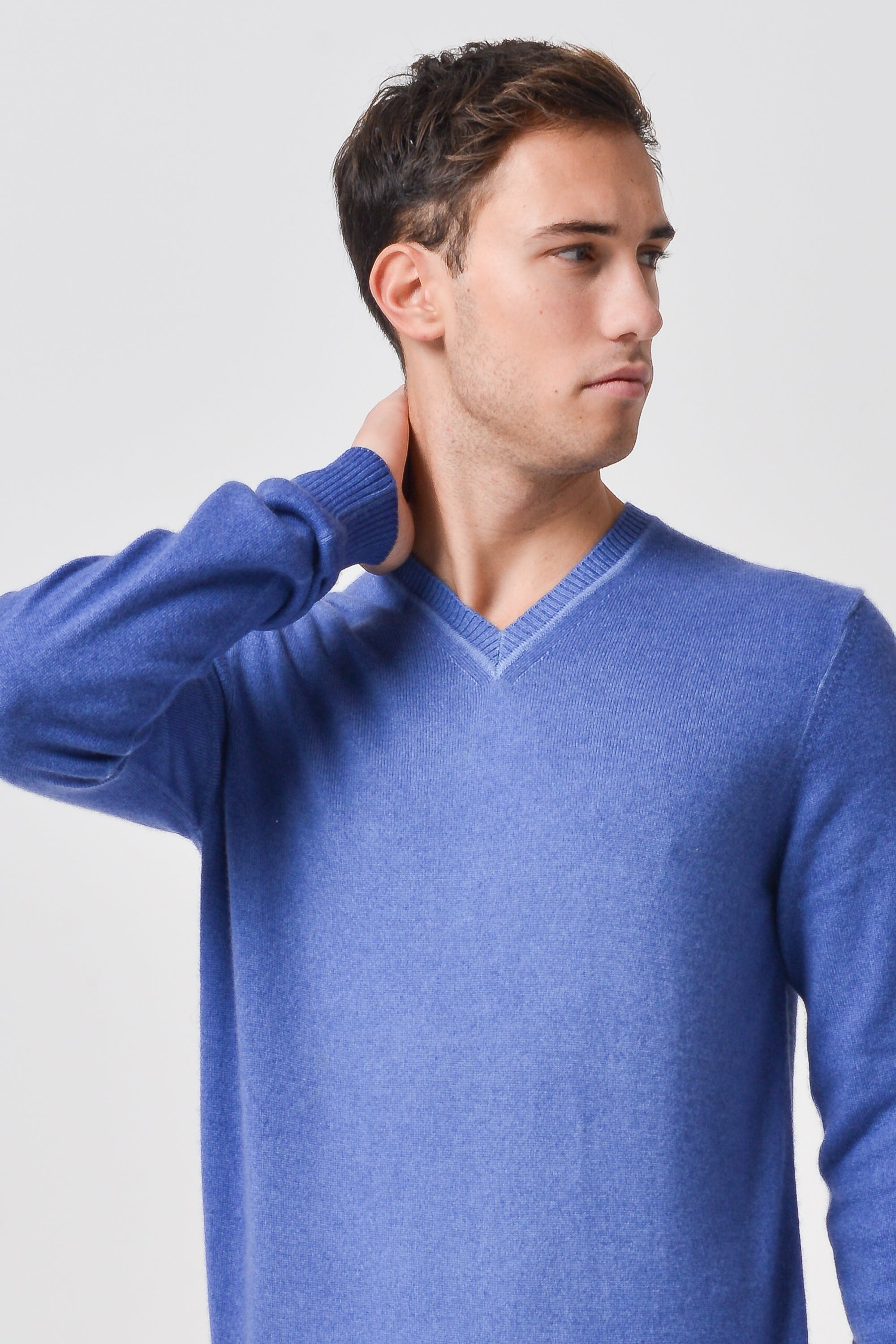 Vick Cashmere V-Neck - Crown