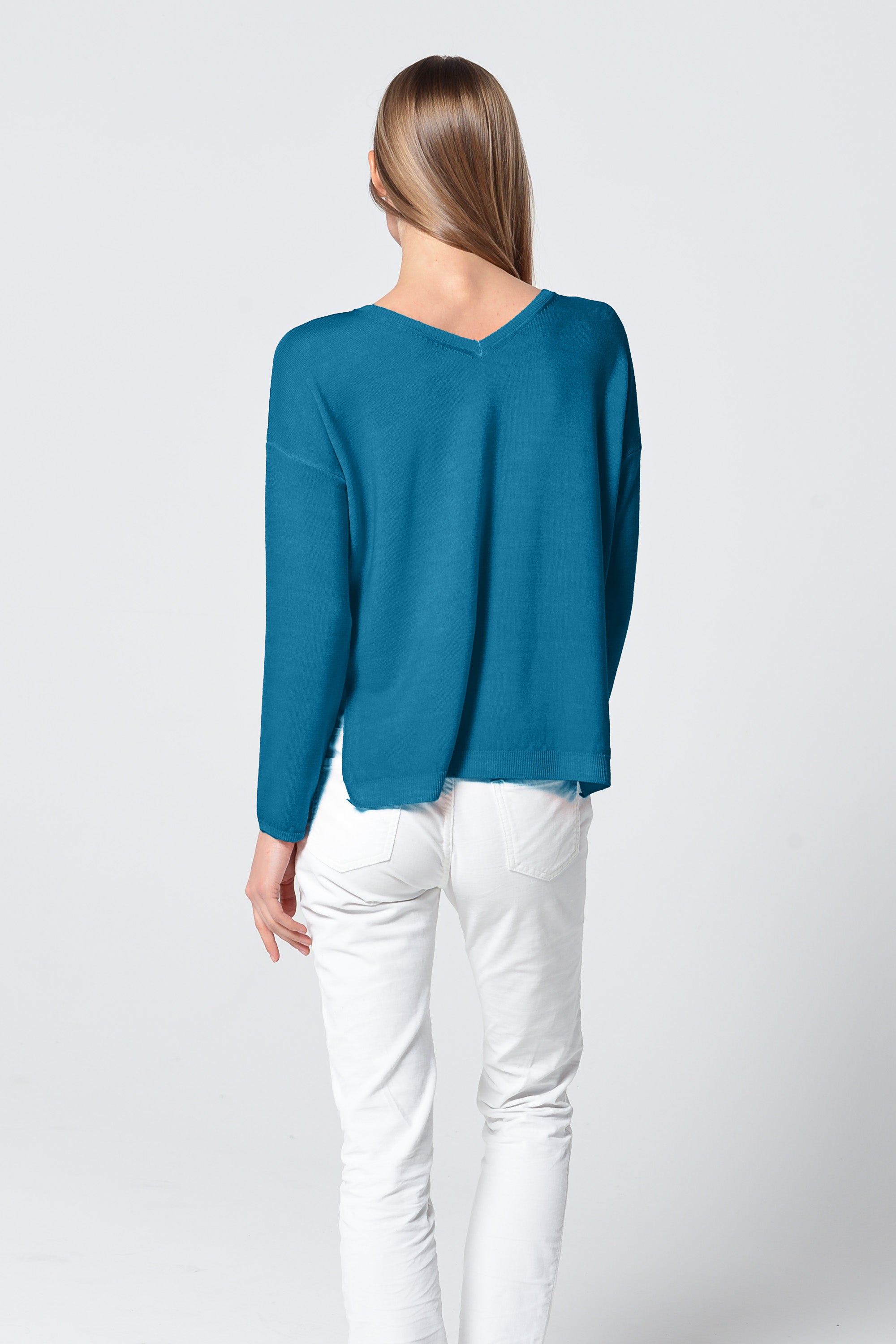 Echt Double V-Neck Sweater - Hurricane